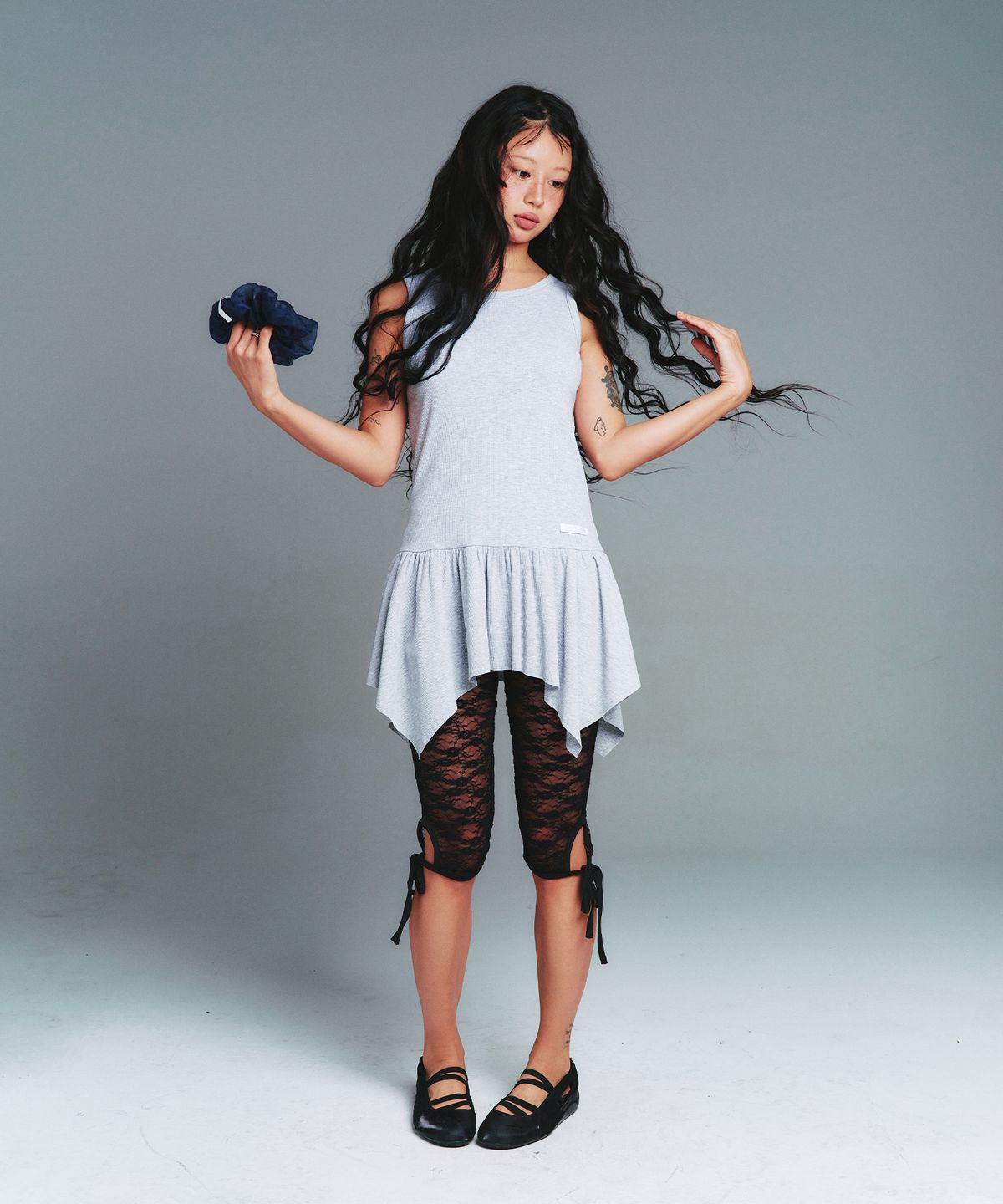 아메스 월드와이드(AMES-WORLDWIDE) CLASSIC SHIRRING SLEEVELESS DRESS GREY