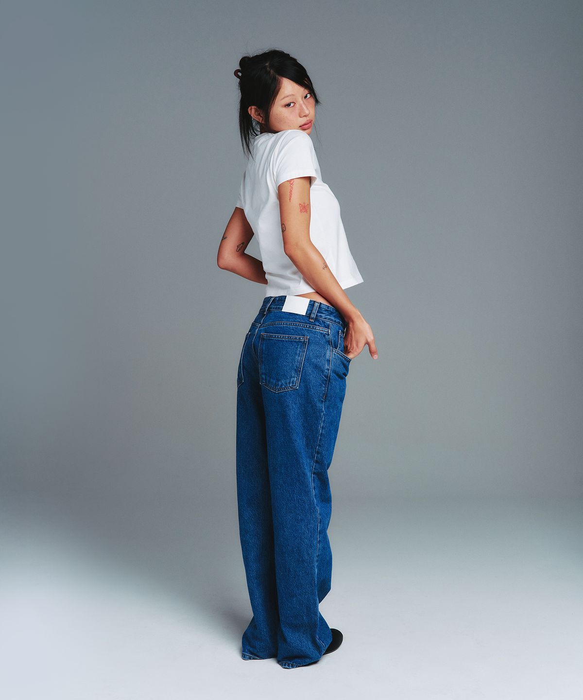 아메스 월드와이드(AMES-WORLDWIDE) CLASSIC BASIC TEE WHITE
