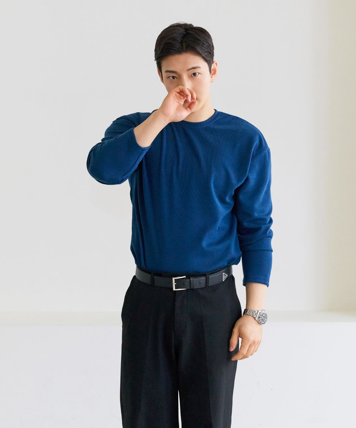 핵쿨남(HECKCOOLNAM) 탄탄 어깨넓어보이는 남자 머슬핏 긴팔 라운드 티셔츠