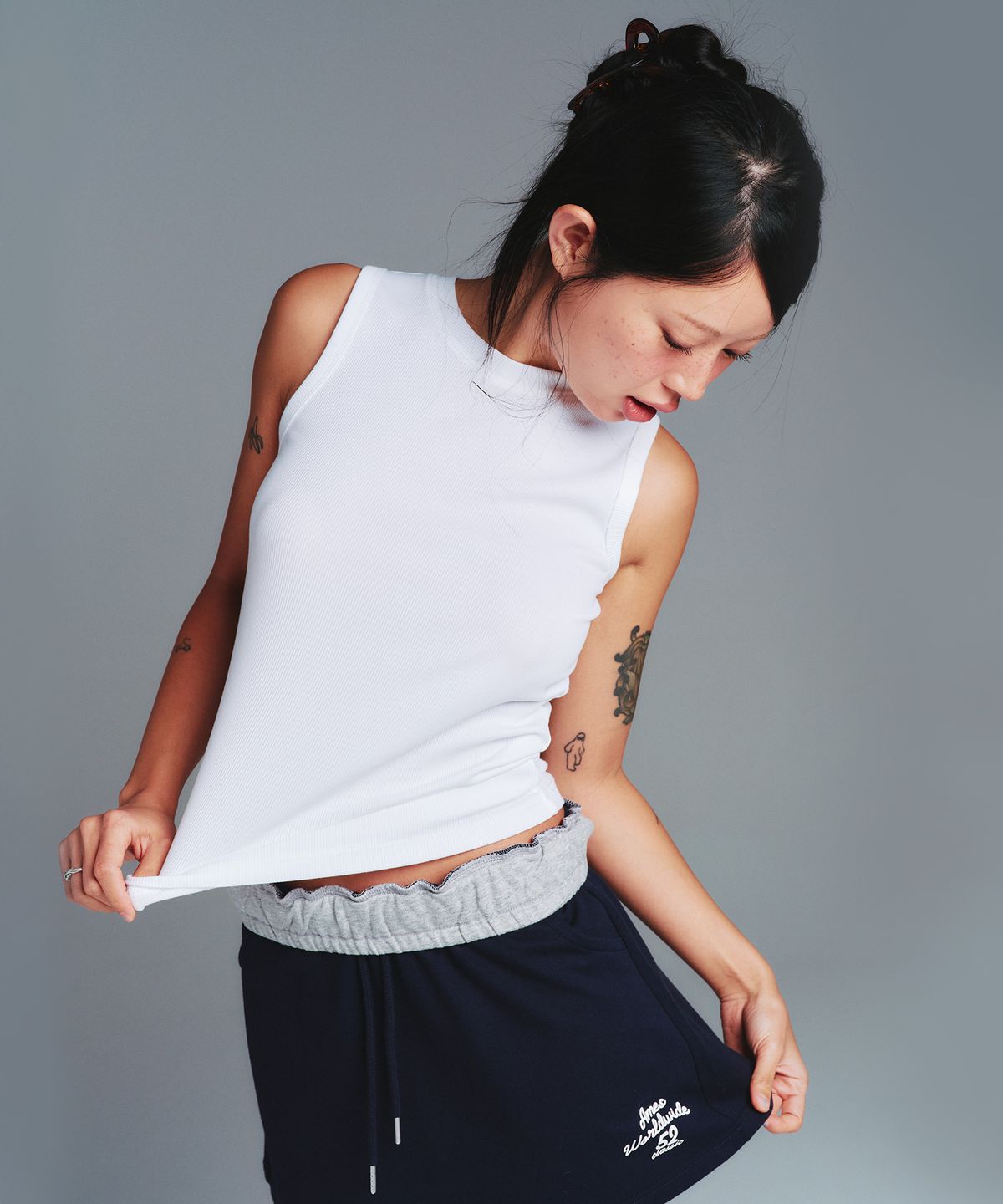 아메스 월드와이드(AMES-WORLDWIDE) CLASSIC ROUND SLEEVELESS WHITE
