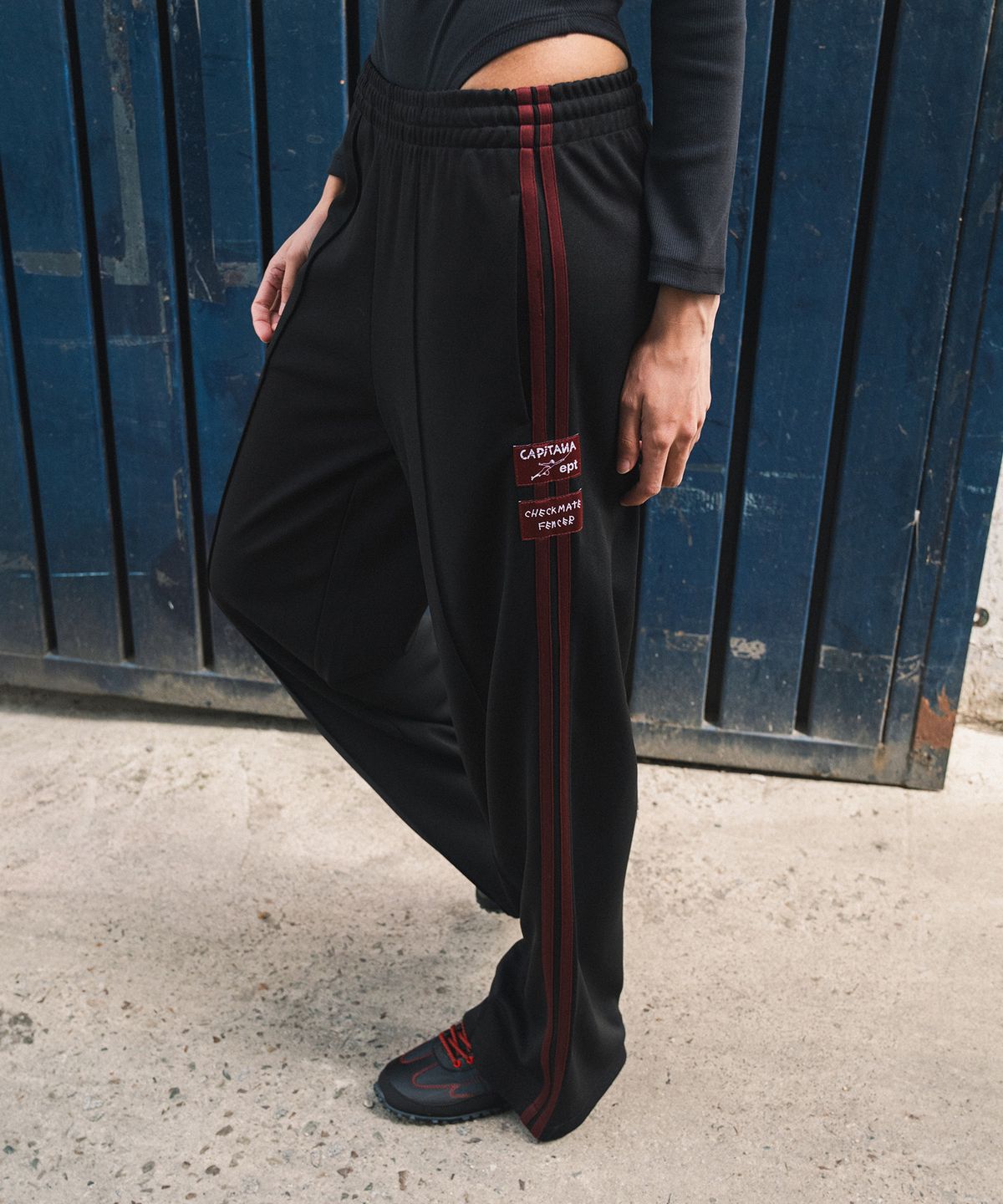 이피티(EPT) [EPT X COCO CAPITAN] CHECKMATE FENCER TRACK PANTS (BLACK)