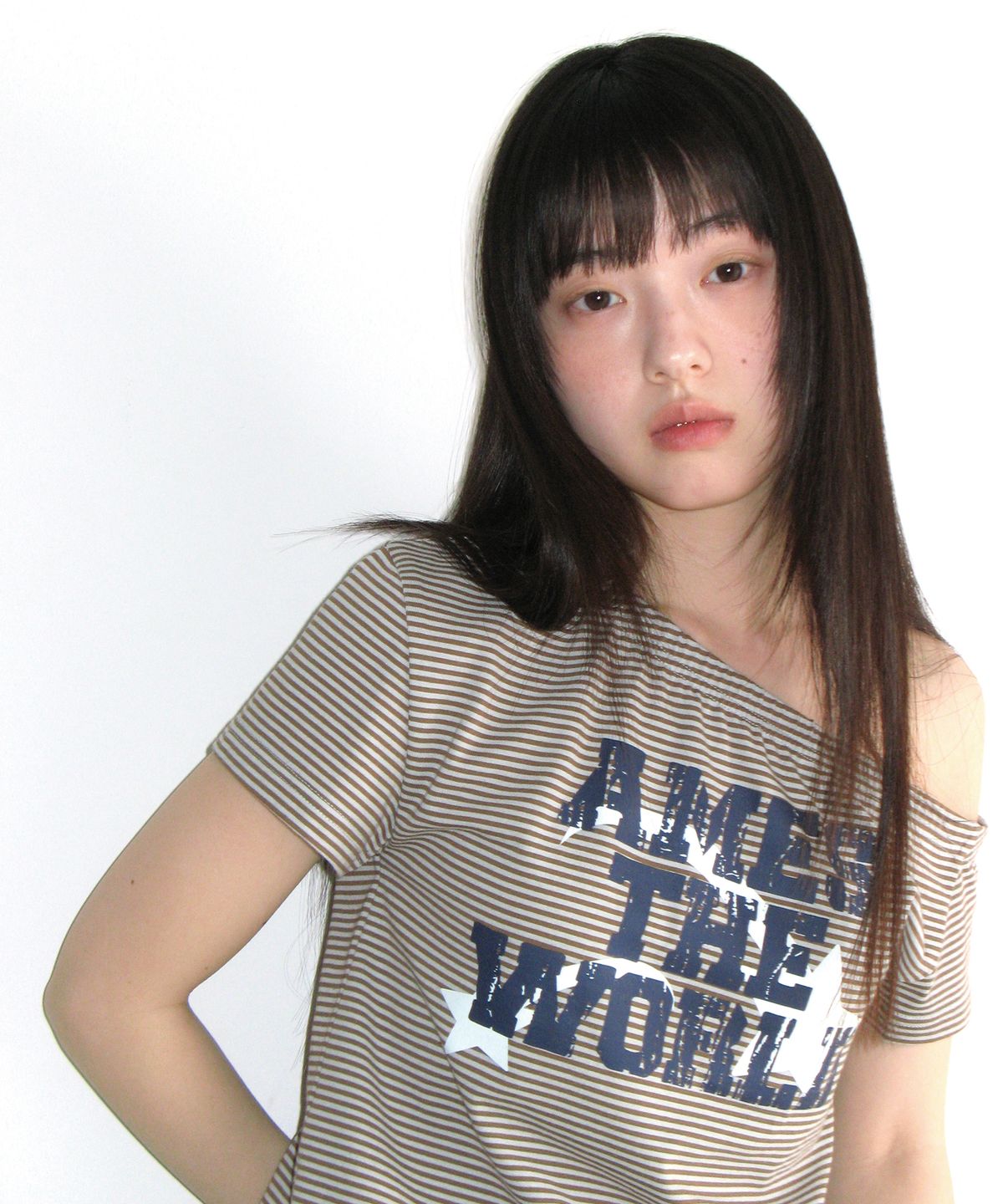 아메스 월드와이드(AMES-WORLDWIDE) ONE SHOULDER LETTERING TEE BLUE