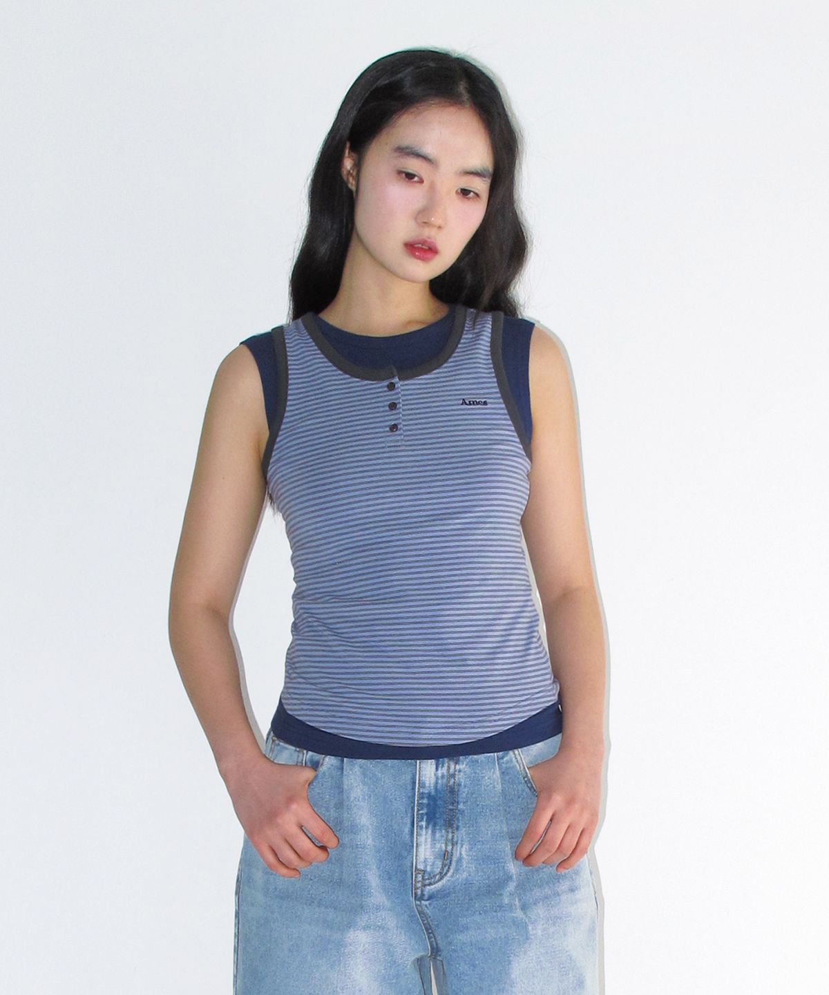 아메스 월드와이드(AMES-WORLDWIDE) LAYERED BUTTON SLEEVELESS BLUE