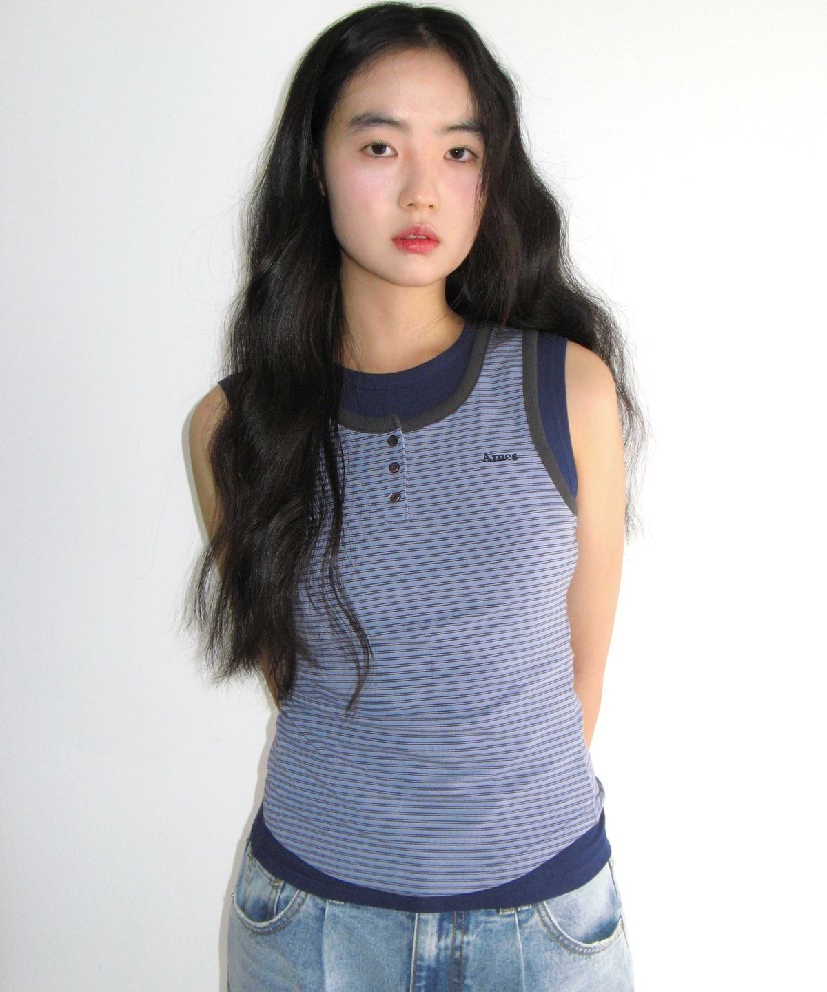 아메스 월드와이드(AMES-WORLDWIDE) LAYERED BUTTON SLEEVELESS BLUE