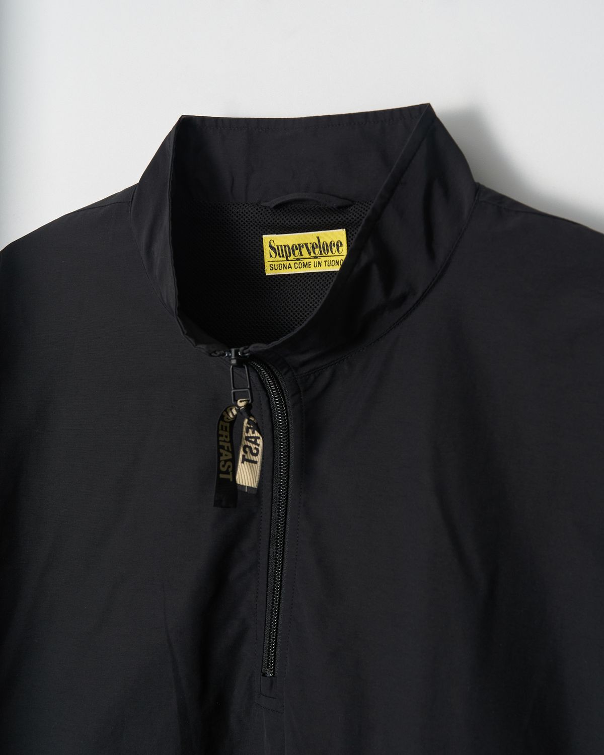슈퍼벨로체(SUPERVELOCE) Miglia Quarter Zip Jacket Black