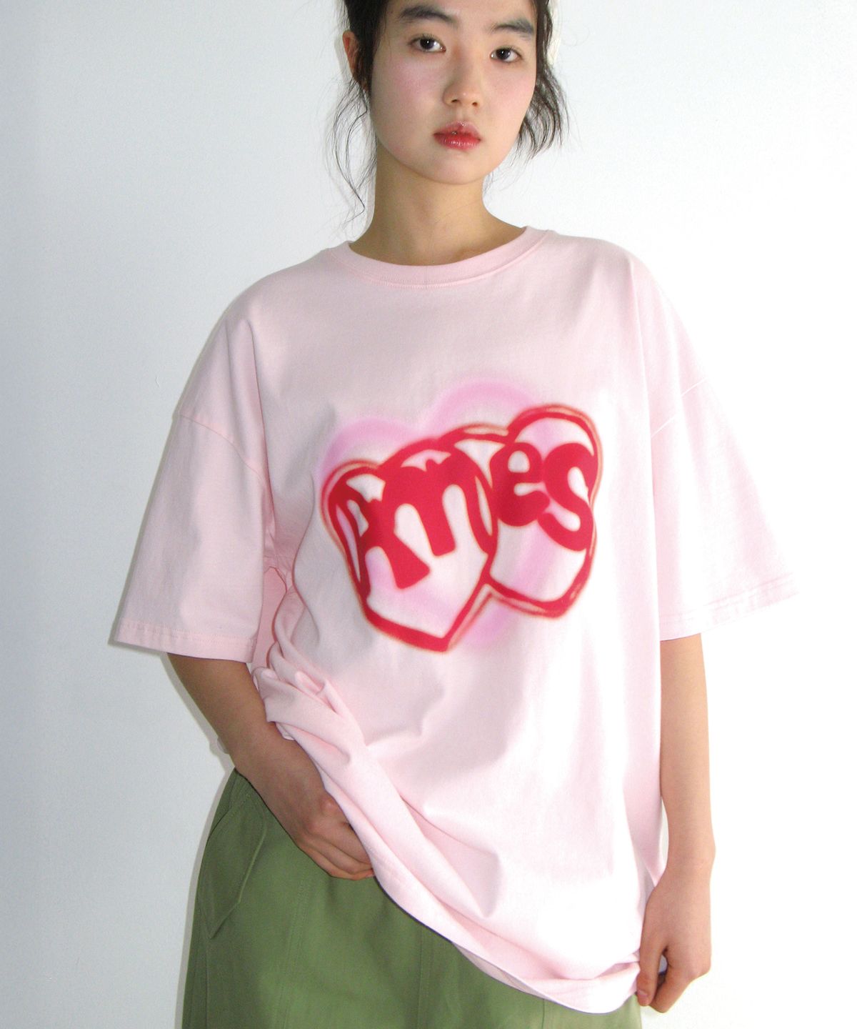 아메스 월드와이드(AMES-WORLDWIDE) HEART SPRAY TEE PINK