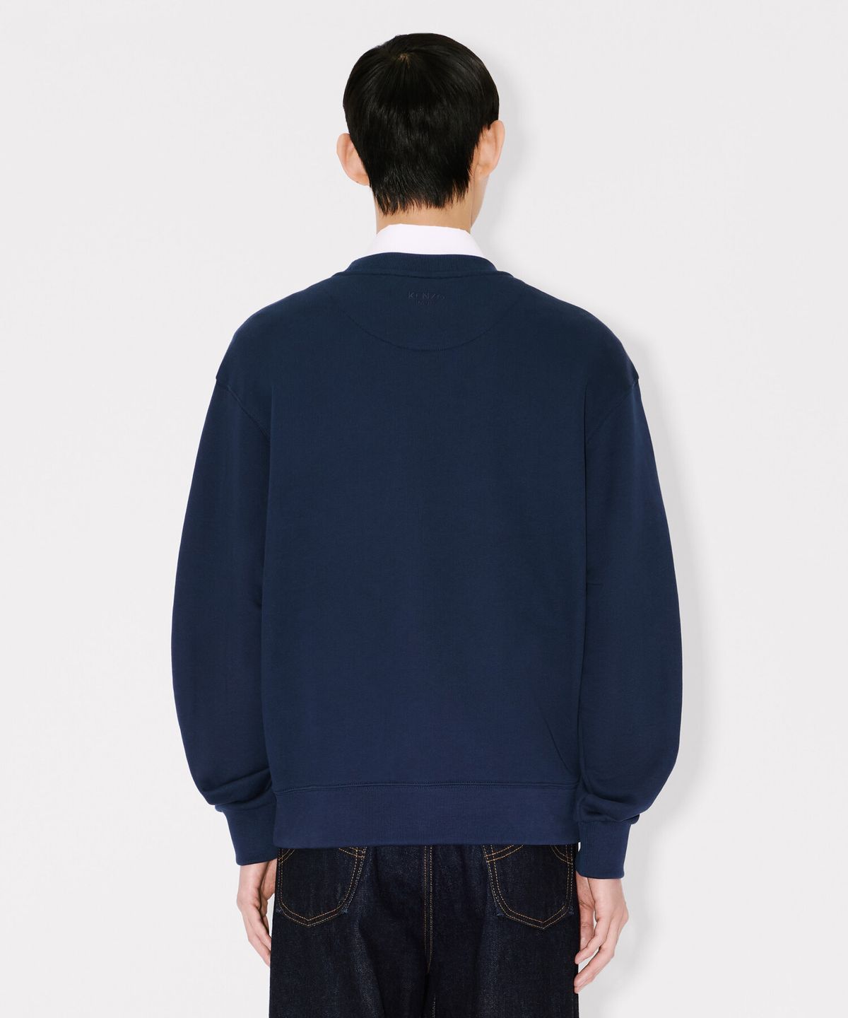겐조(KENZO) 남성 보케 플라워 크레스트 클래식 스웻셔츠_K265AMW602NYX
