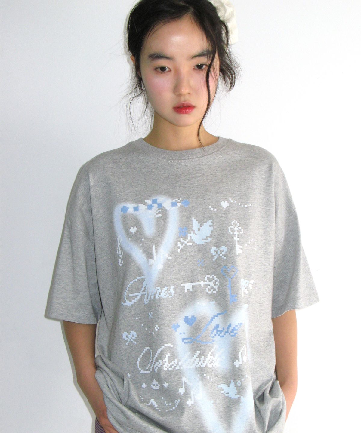 아메스 월드와이드(AMES-WORLDWIDE) HEART PIXEL ART TEE GREY
