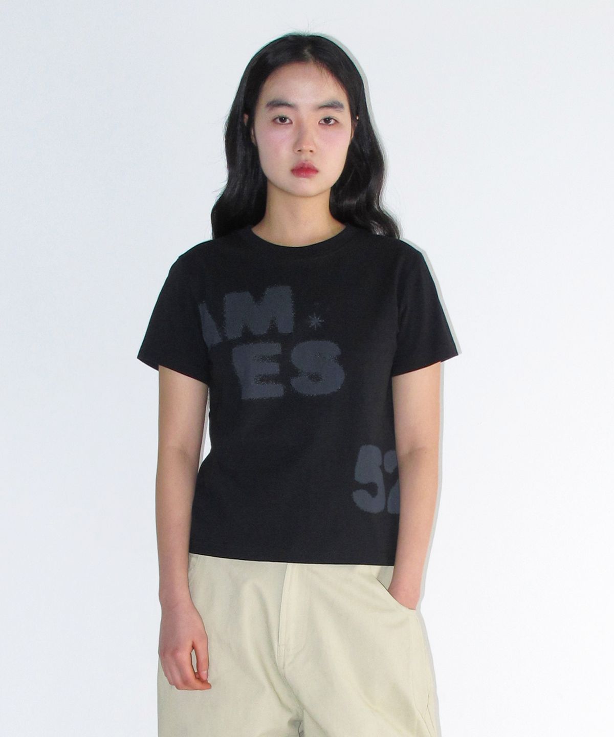아메스 월드와이드(AMES-WORLDWIDE) SPRAY 52 TYPO TEE BLACK