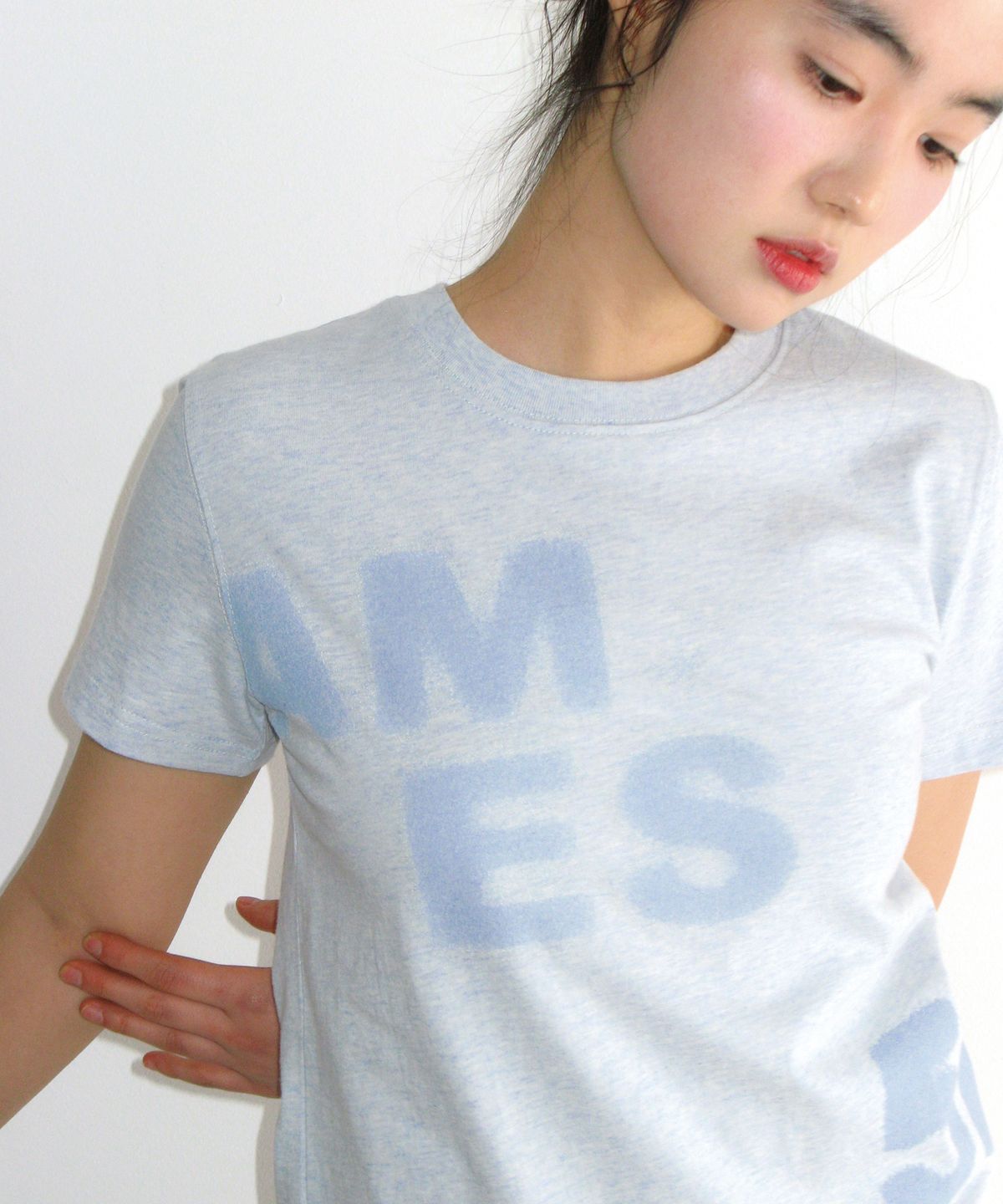 아메스 월드와이드(AMES-WORLDWIDE) SPRAY 52 TYPO TEE BLUE
