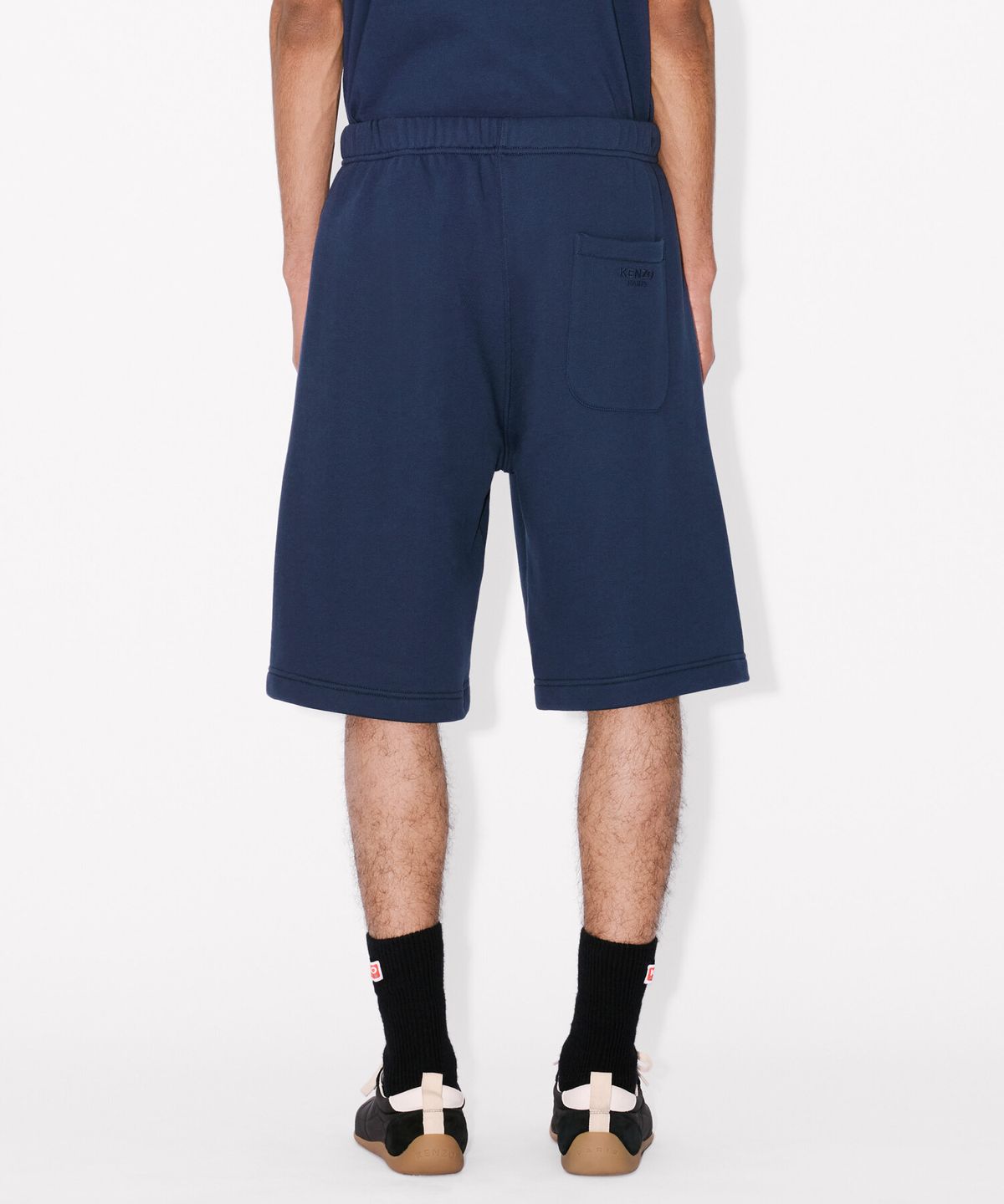 겐조(KENZO) 남성 보케 플라워 크레스트 클래식 쇼츠_K265AMP601NYX