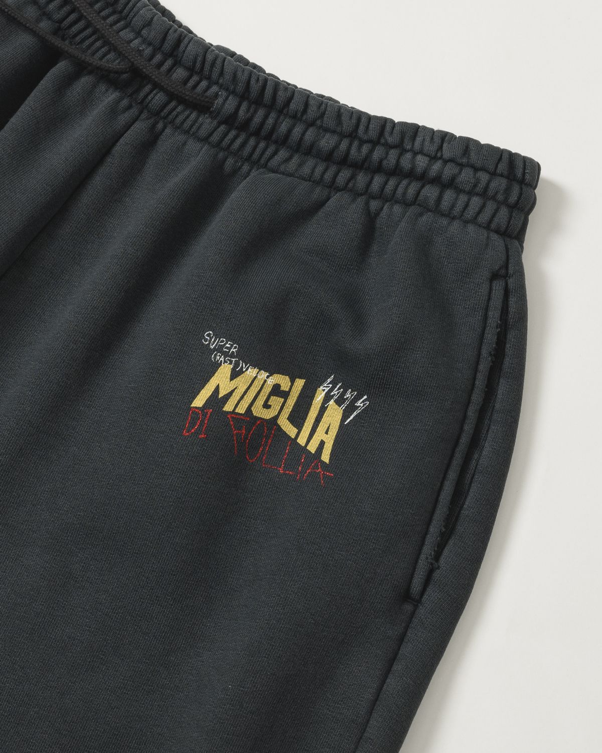 슈퍼벨로체(SUPERVELOCE) Miglia Straight Sweatpants Dark Charcoal