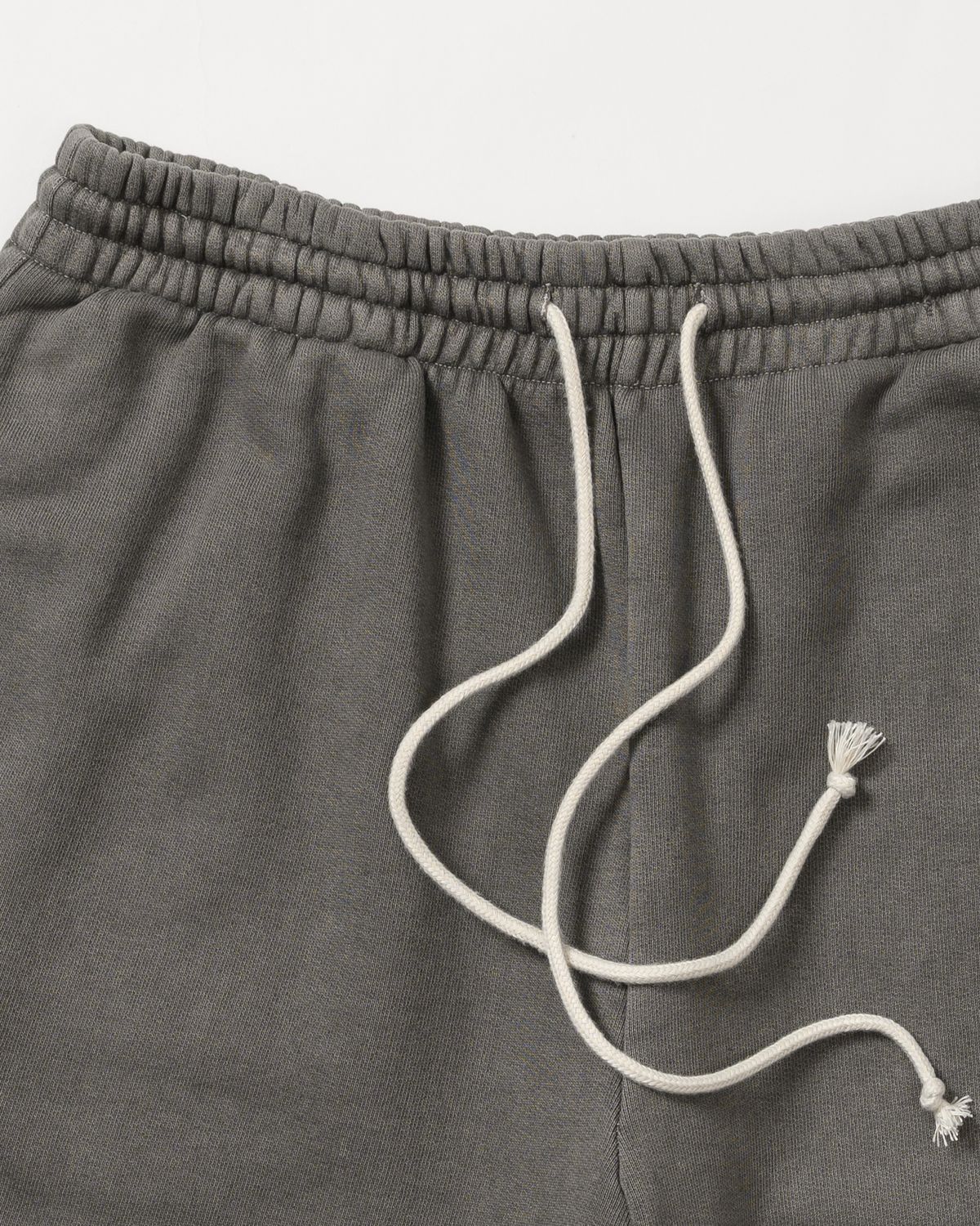 슈퍼벨로체(SUPERVELOCE) Miglia Straight Sweatpants Steel Gray