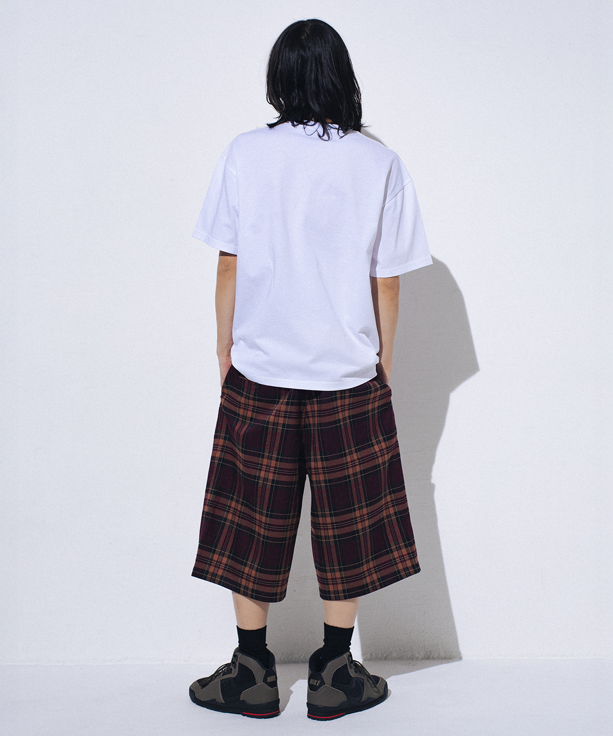 위캔더스(WKNDRS) PLAID EASY SHORTS (BURGUNDY)
