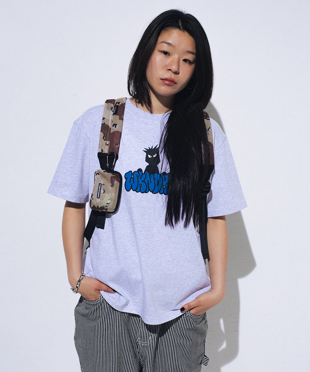 위캔더스(WKNDRS) SHADY BOY T-SHIRT (L.GREY)
