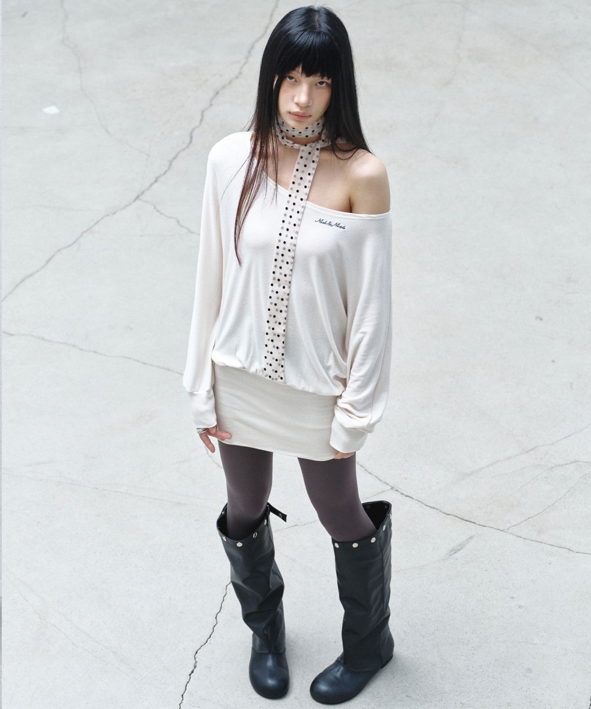 닉앤니콜(NICK&NICOLE) ASYMMETRIC OFF SHOULDER DRESS_CREAM