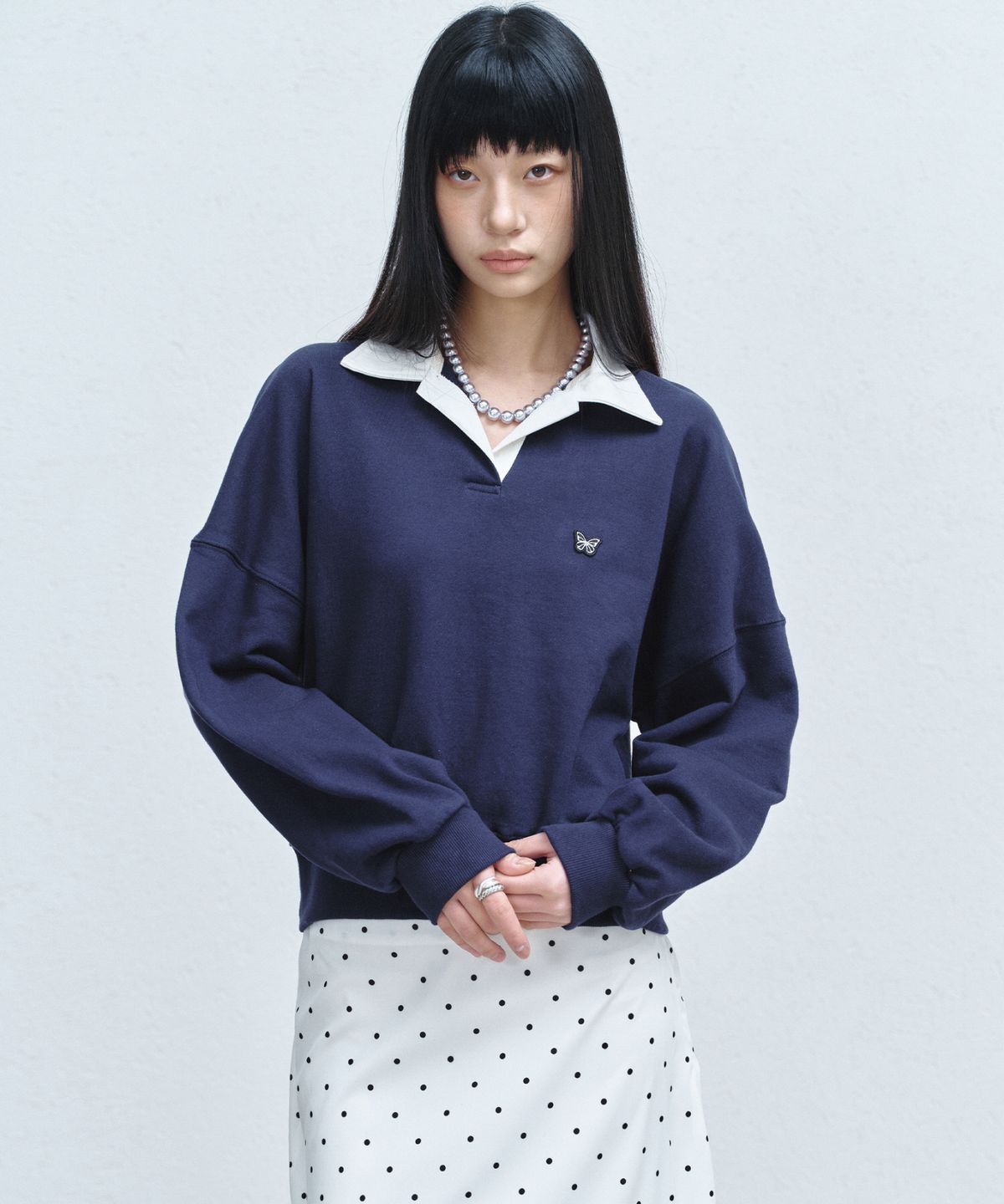 닉앤니콜(NICK&NICOLE) BUTTERFLY COLLAR SWEATSHIRT_NAVY