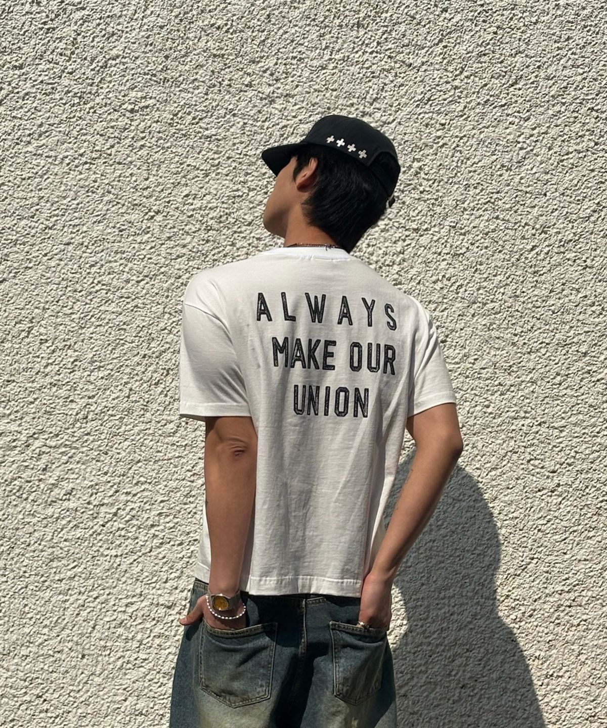아모우(AMOU) HOLIDAY Half T- Shirts White