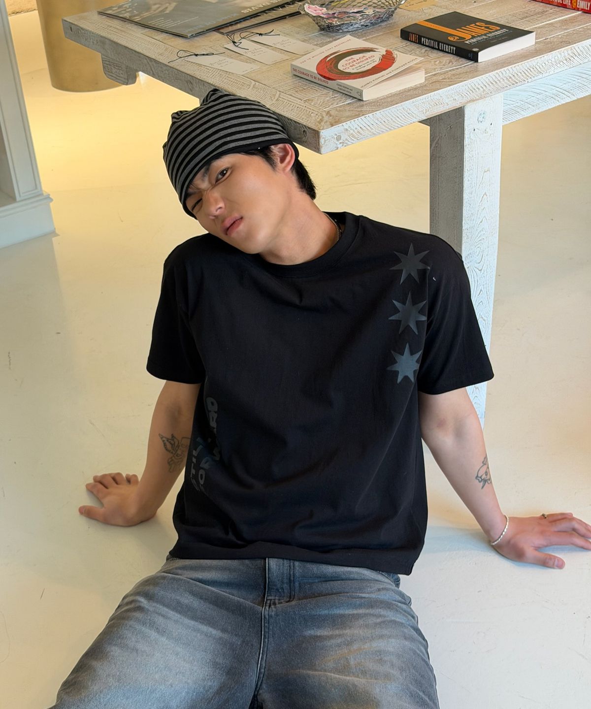 아모우(AMOU) Motion Half T-Shirts Black