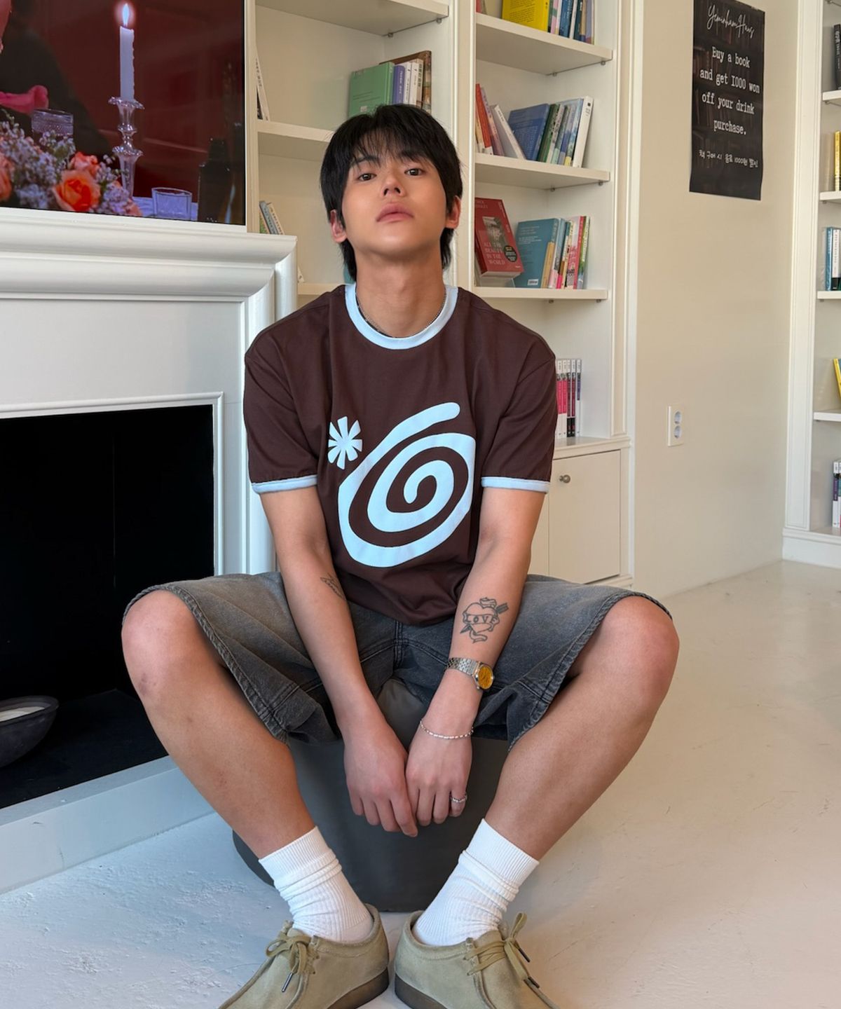 아모우(AMOU) Molly Ringer T-Shirts Brown