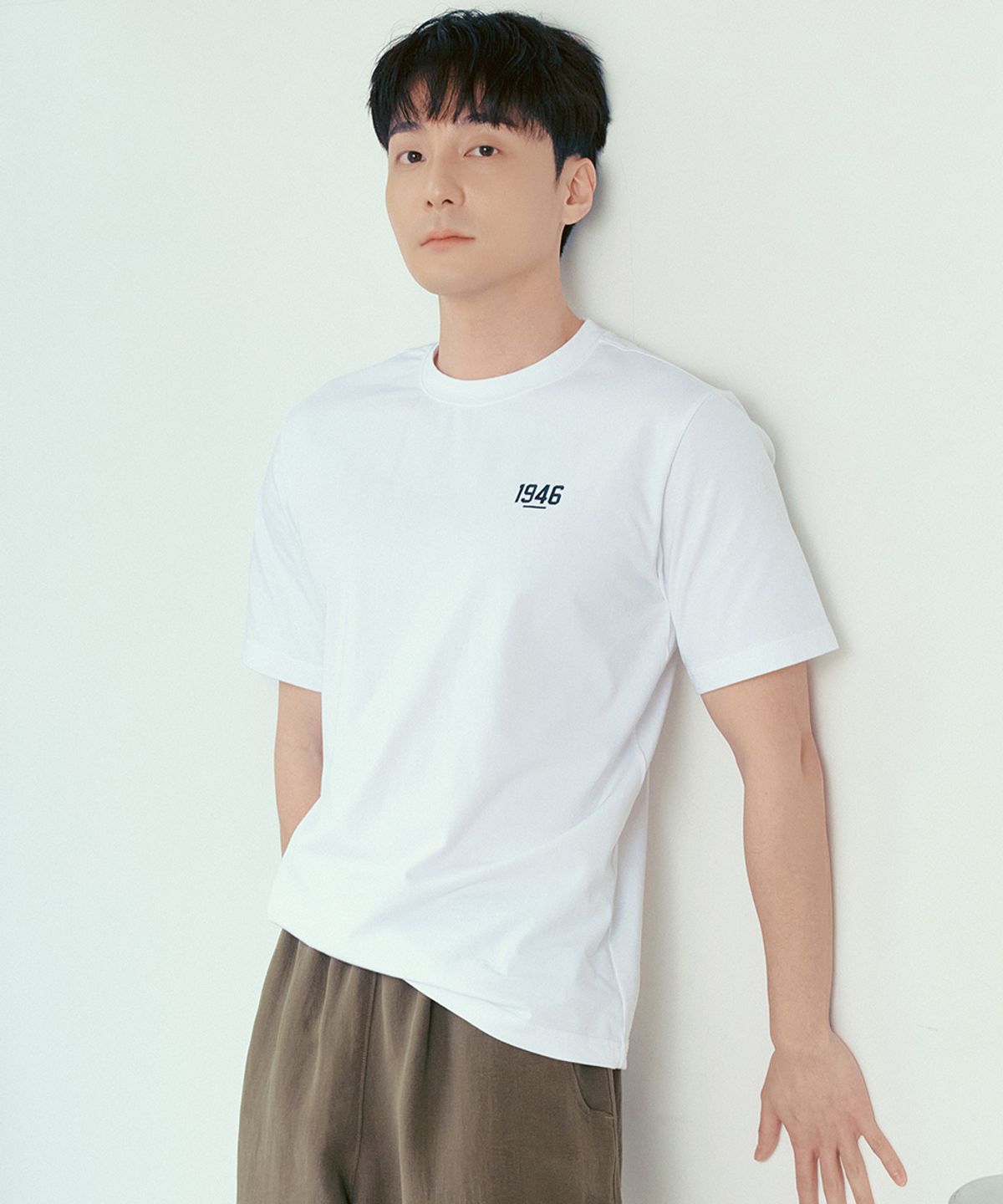 비와이씨(BYC) 크루넥 심플 로고 티셔츠