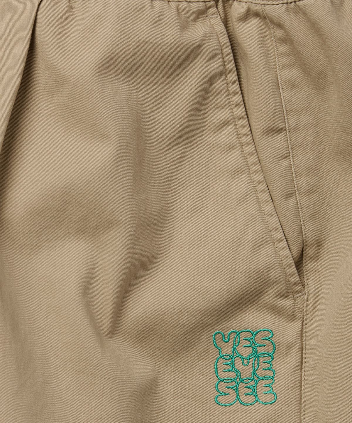 예스아이씨(YESEYESEE) C Logo Wide Shorts Beige