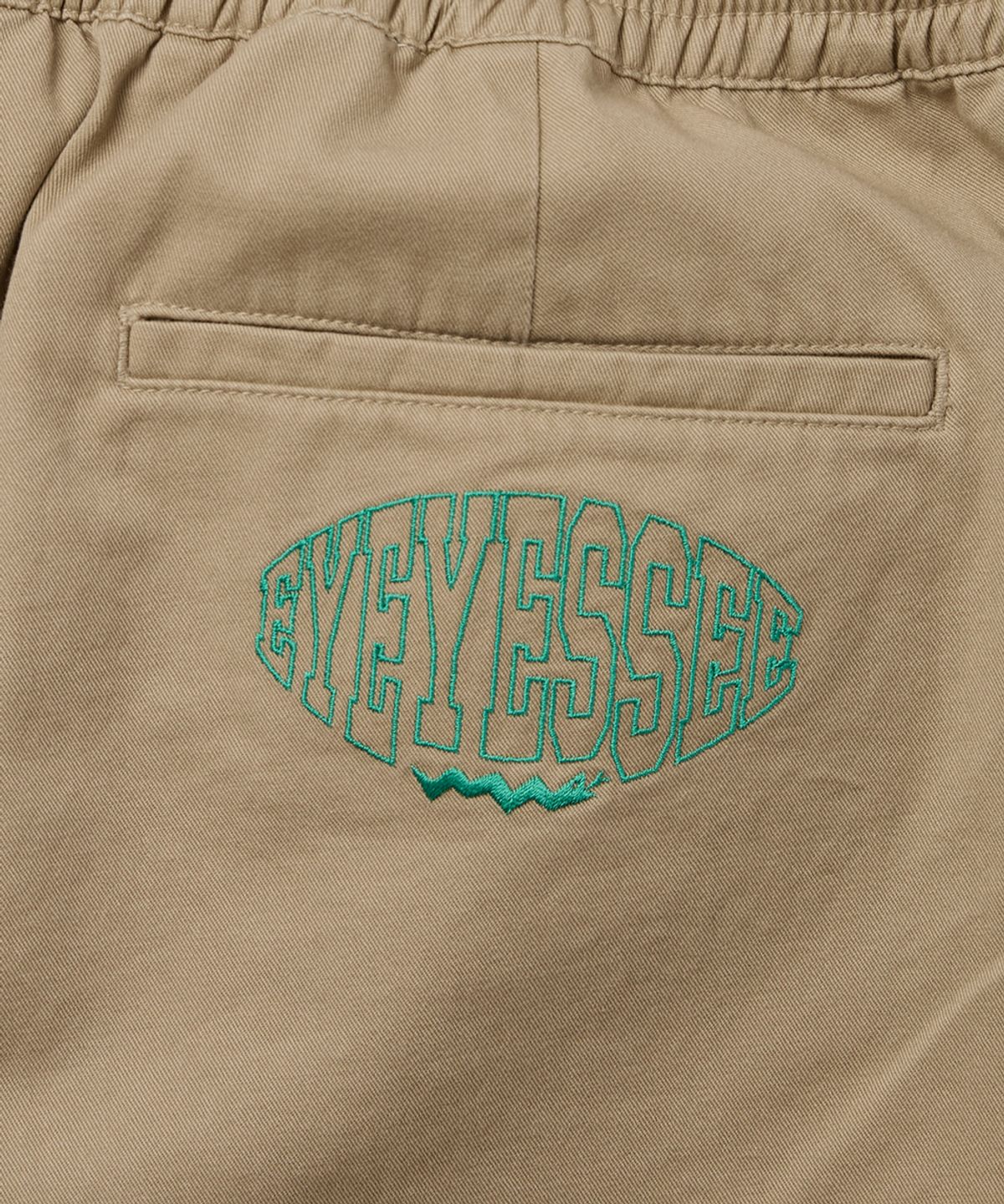예스아이씨(YESEYESEE) C Logo Wide Shorts Beige