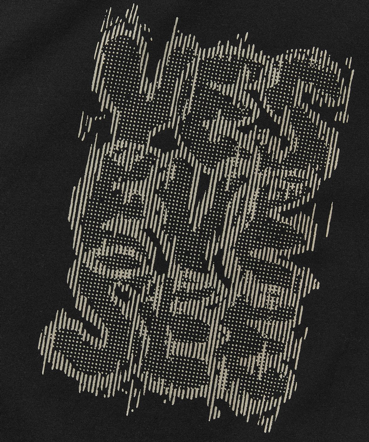 예스아이씨(YESEYESEE) C-Logo Dot Tee Black