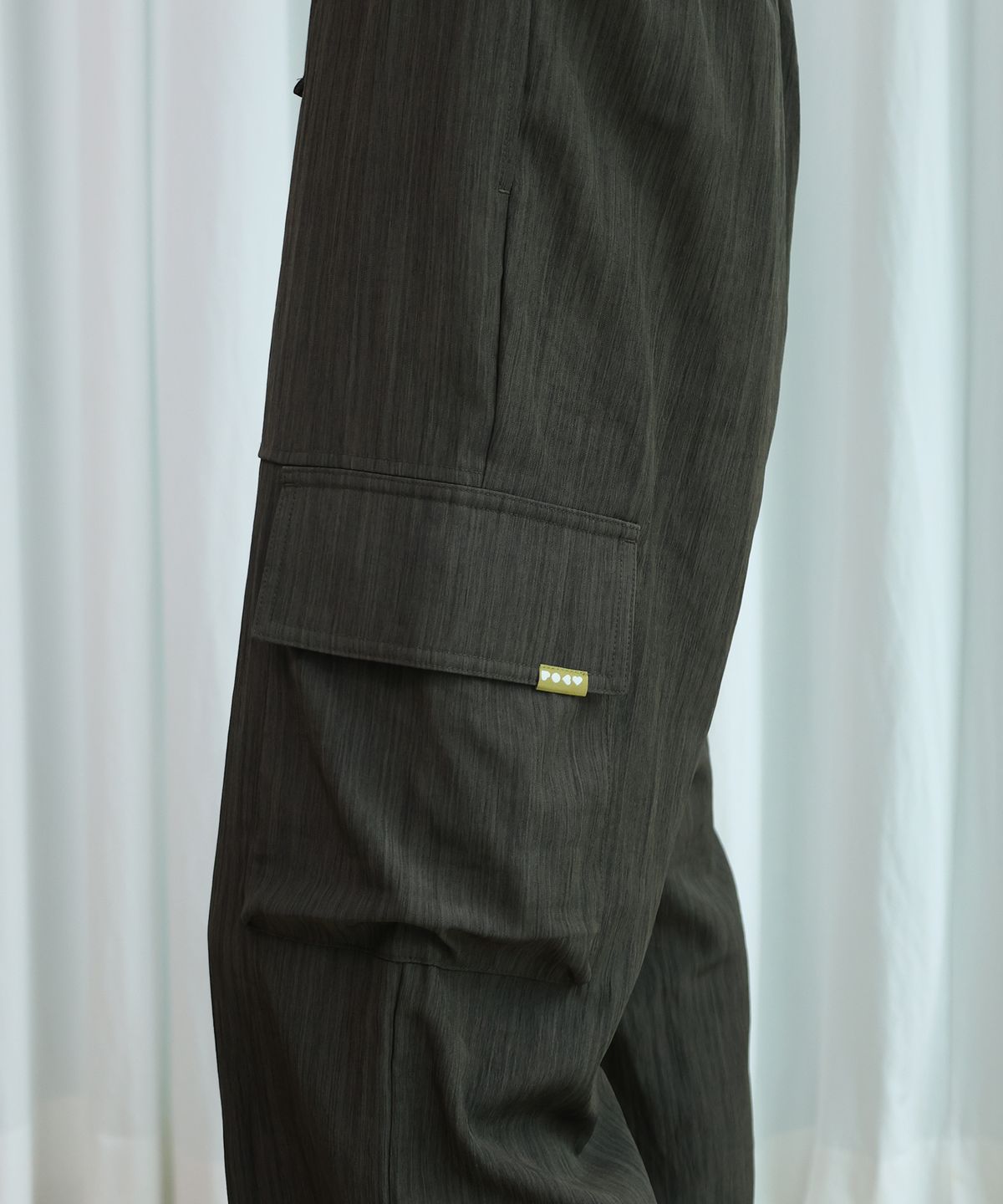 포에브(POEV) Hazy Cargo Pants - Dark Brown