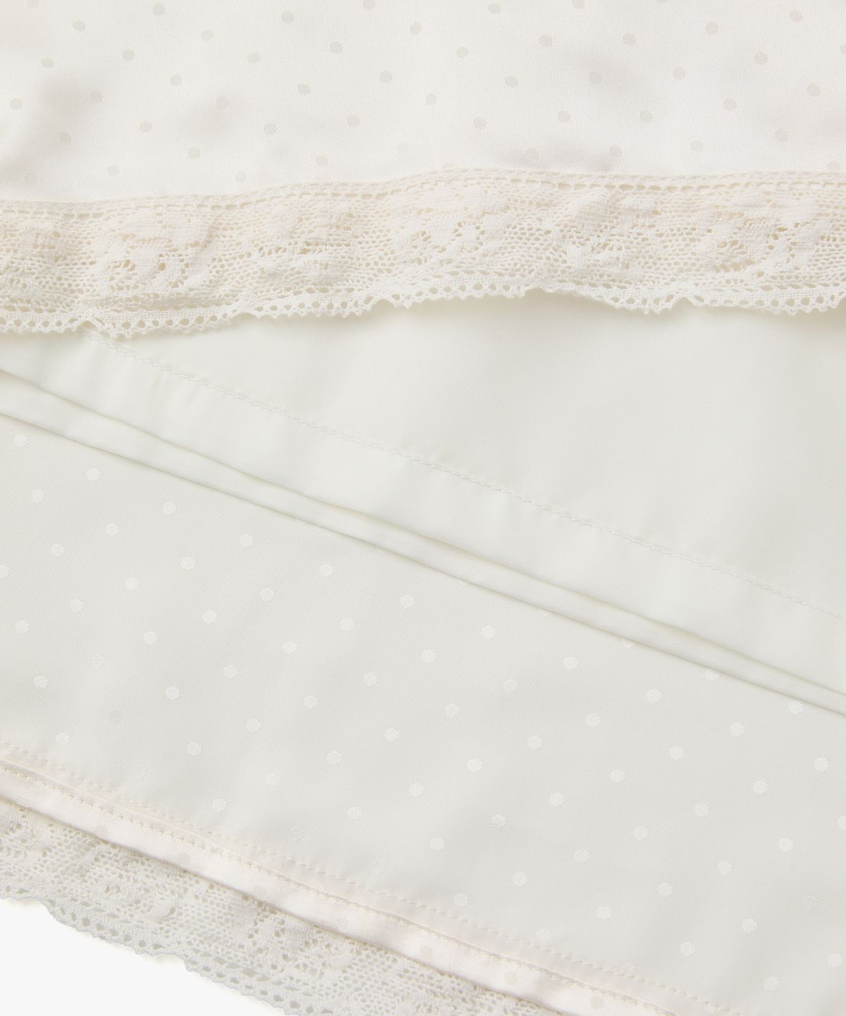 포에브(POEV) Dotted Drawstring Skirt - White