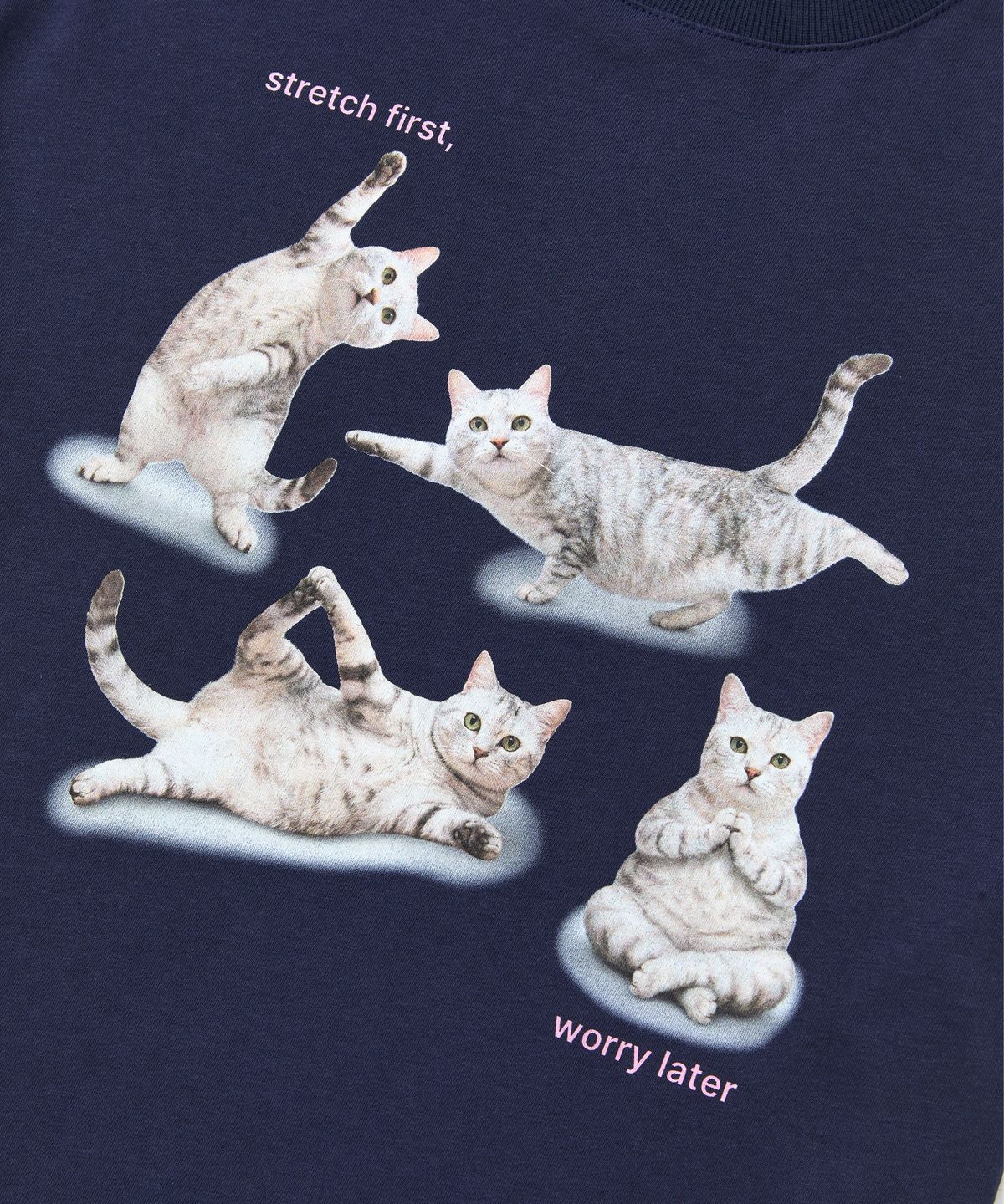 포에브(POEV) Stretching Cat T-Shirt - Navy