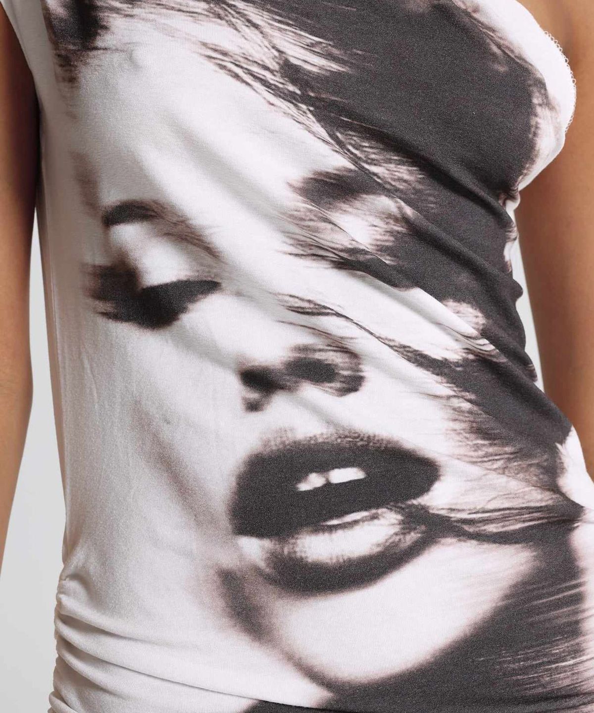 제이디드 런던(JADED LONDON) (W) 원 숄더 그래픽 드레스 화이트 ONE SHOULDER GRAPHIC DRESS WHITE
