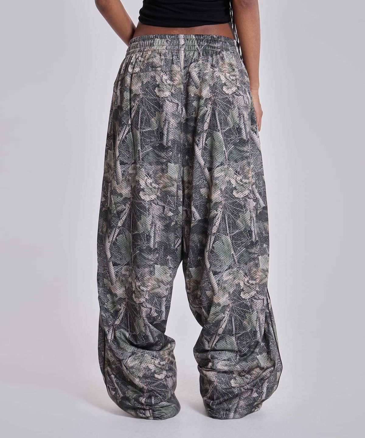 제이디드 런던(JADED LONDON) (U) 우드랜드 카모 베이퍼 조거 카키 WOODLAND CAMO VAPOR JOGGER KHAKI