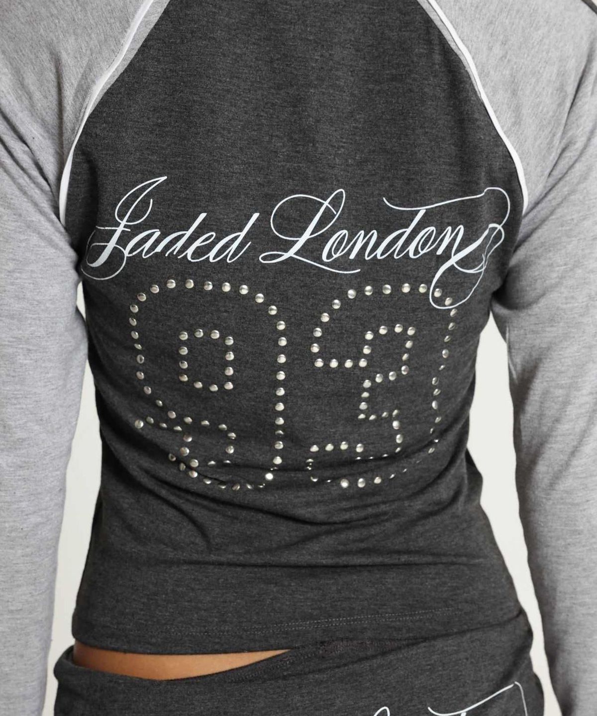 제이디드 런던(JADED LONDON) (W) 풋볼 베이비 티 스터드 멀티 FOOTBALL BABY TEE - STUDDED MULTI