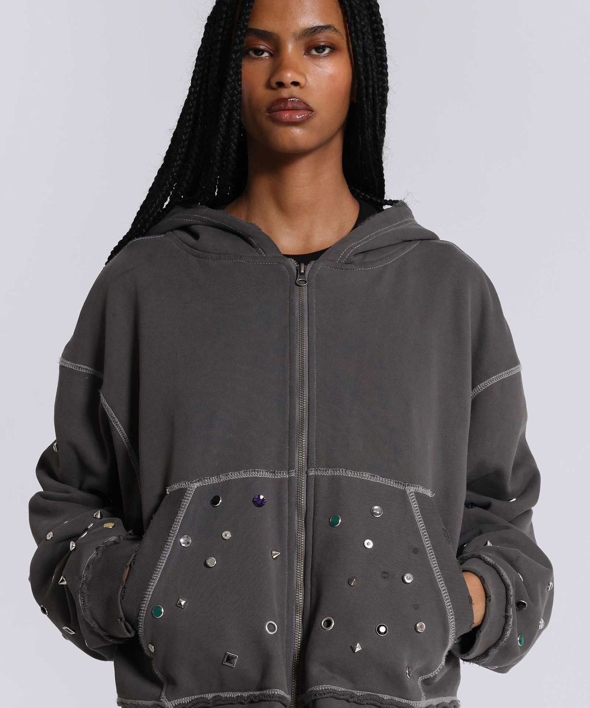 제이디드 런던(JADED LONDON) (U) 라인스톤 엠벨리시드 오버사이즈 후디 블랙 RHINESTONE EMBELLISHED OVERSIZED HOODIE BLACK