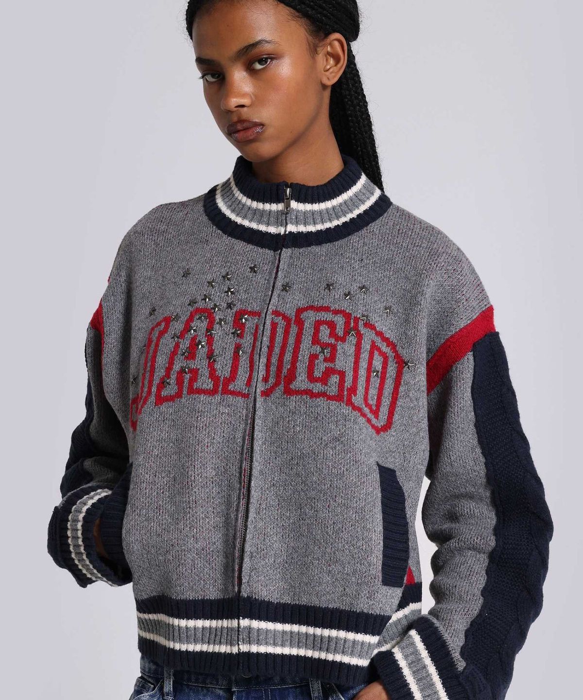 제이디드 런던(JADED LONDON) (U) 케이블 니트 슬리브 니티드 봄버 그레이 KNITTED BOMBER WITH CABLE KNIT SLEEVES GREY