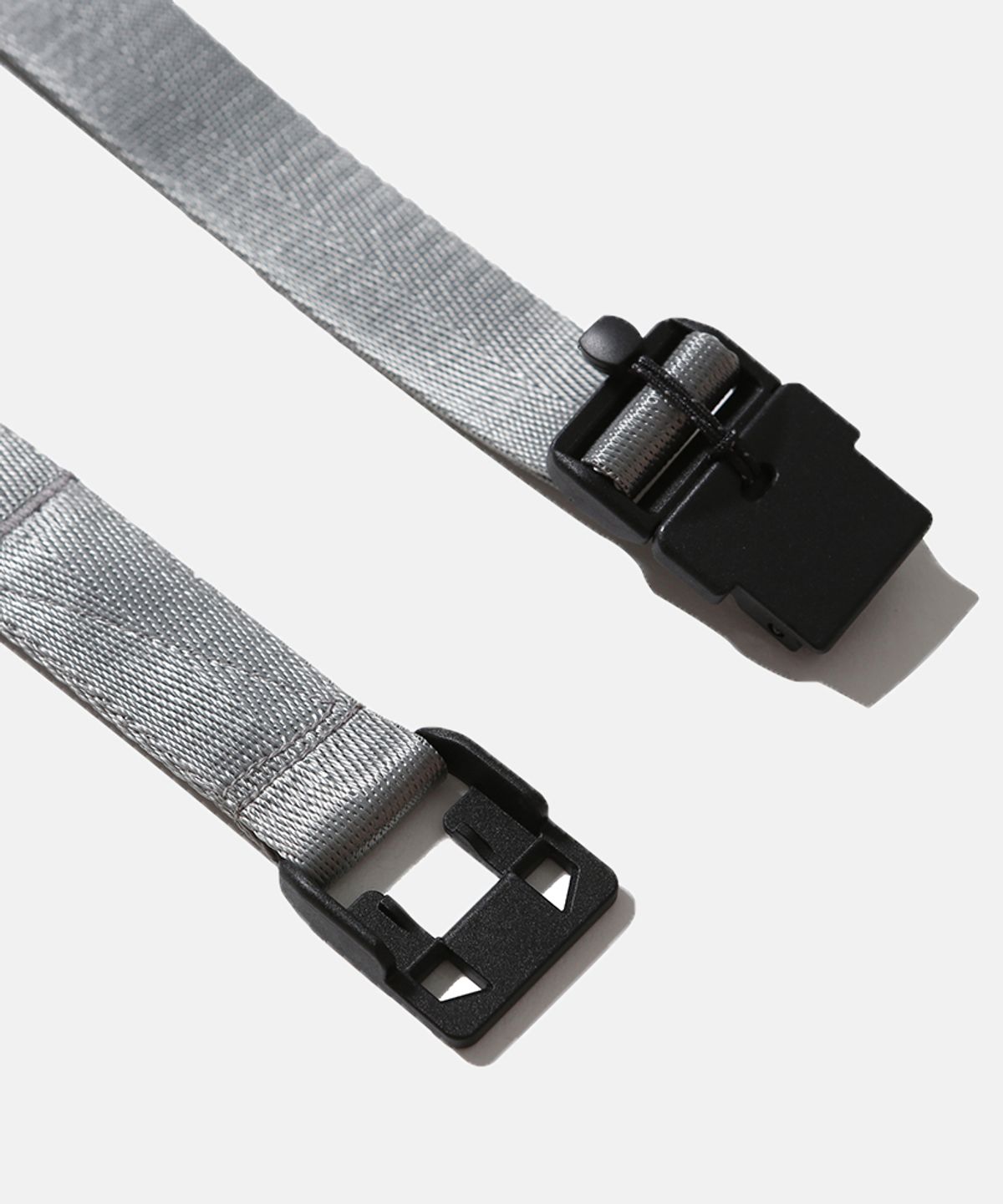 모이프(MOIF) [SS26] MAGNETIC BELT / GRAY