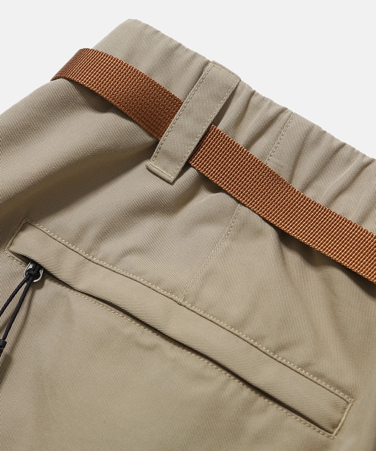 모이프(MOIF) [SS26] COMFY SKATER SHORTS / PALE KHAKI