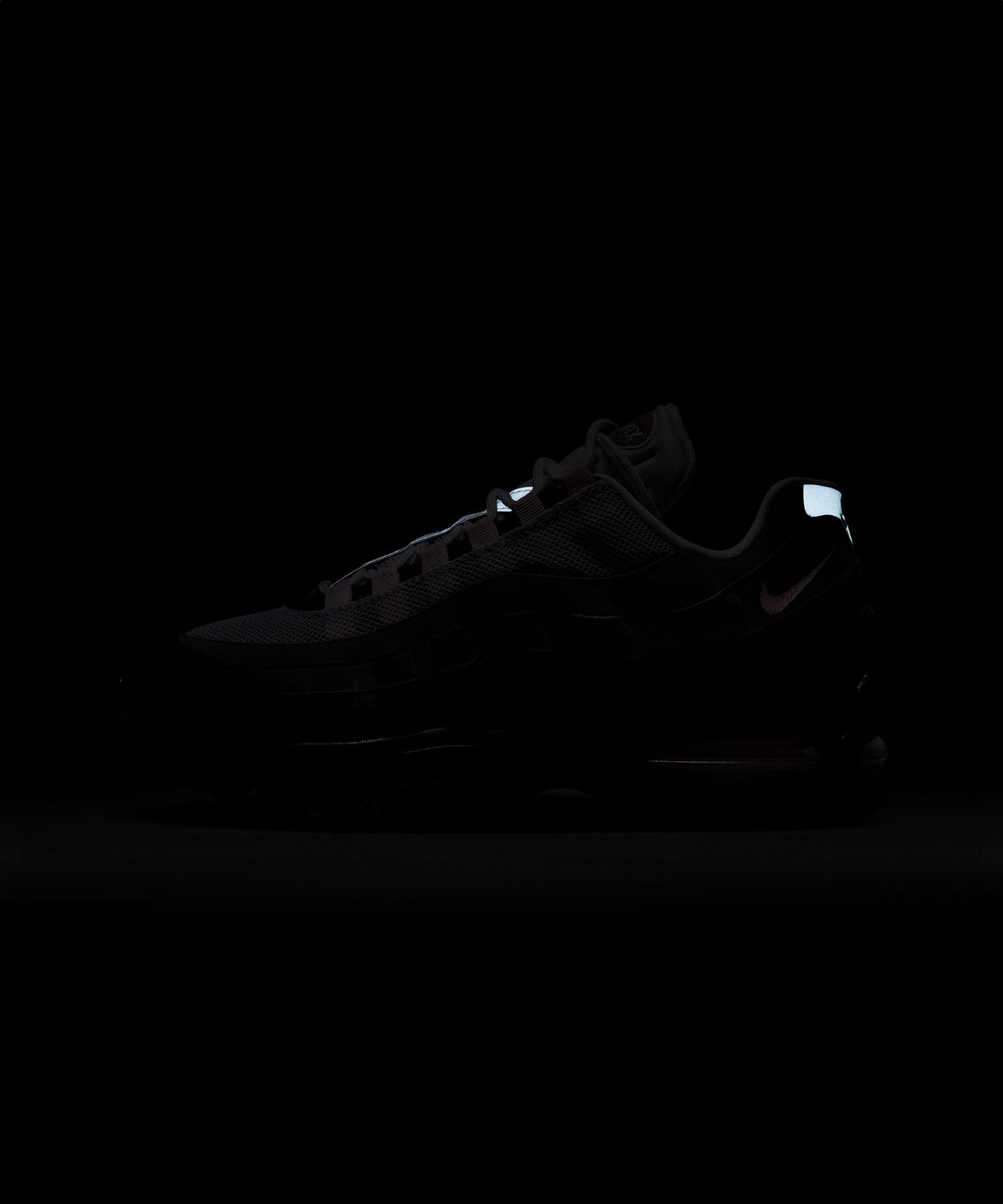 나이키(NIKE) 에어 맥스 95 빅 버블 W - 블랙:화이트:리플렉트 실버:핑크 폼 / HJ5996-001