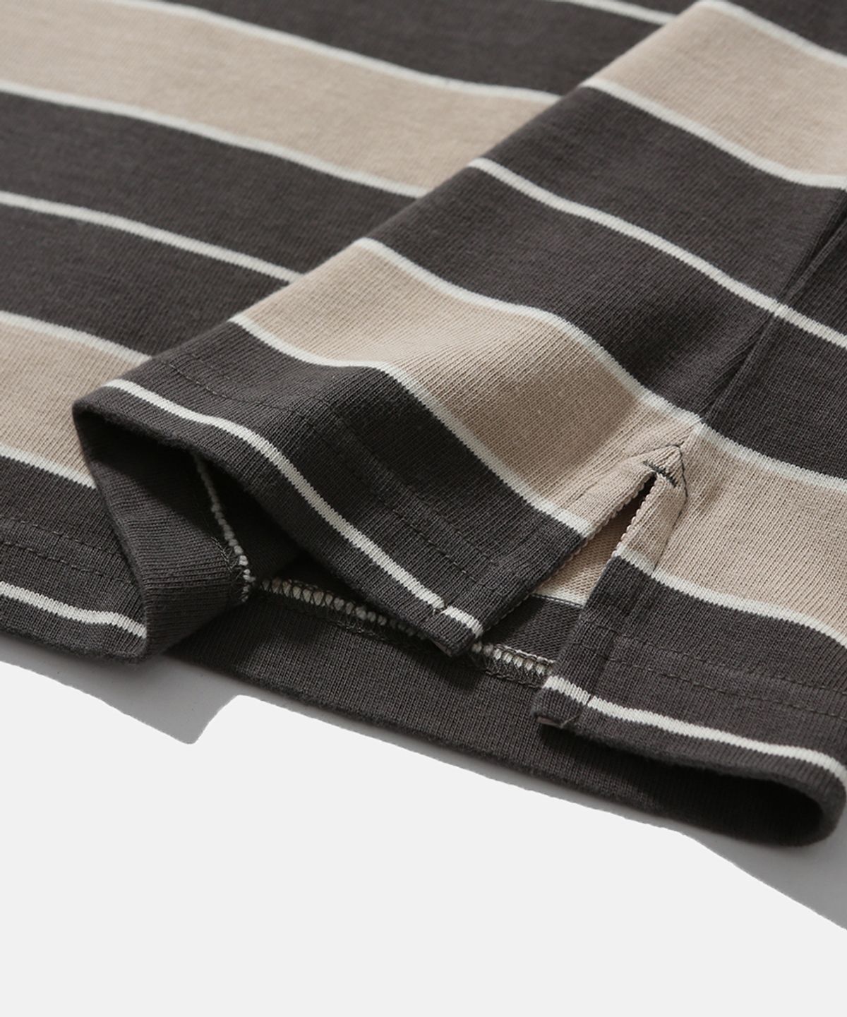 모이프(MOIF) [SS26] WIDE POLO H/S SHIRT / GRAY MULTI STRIPE