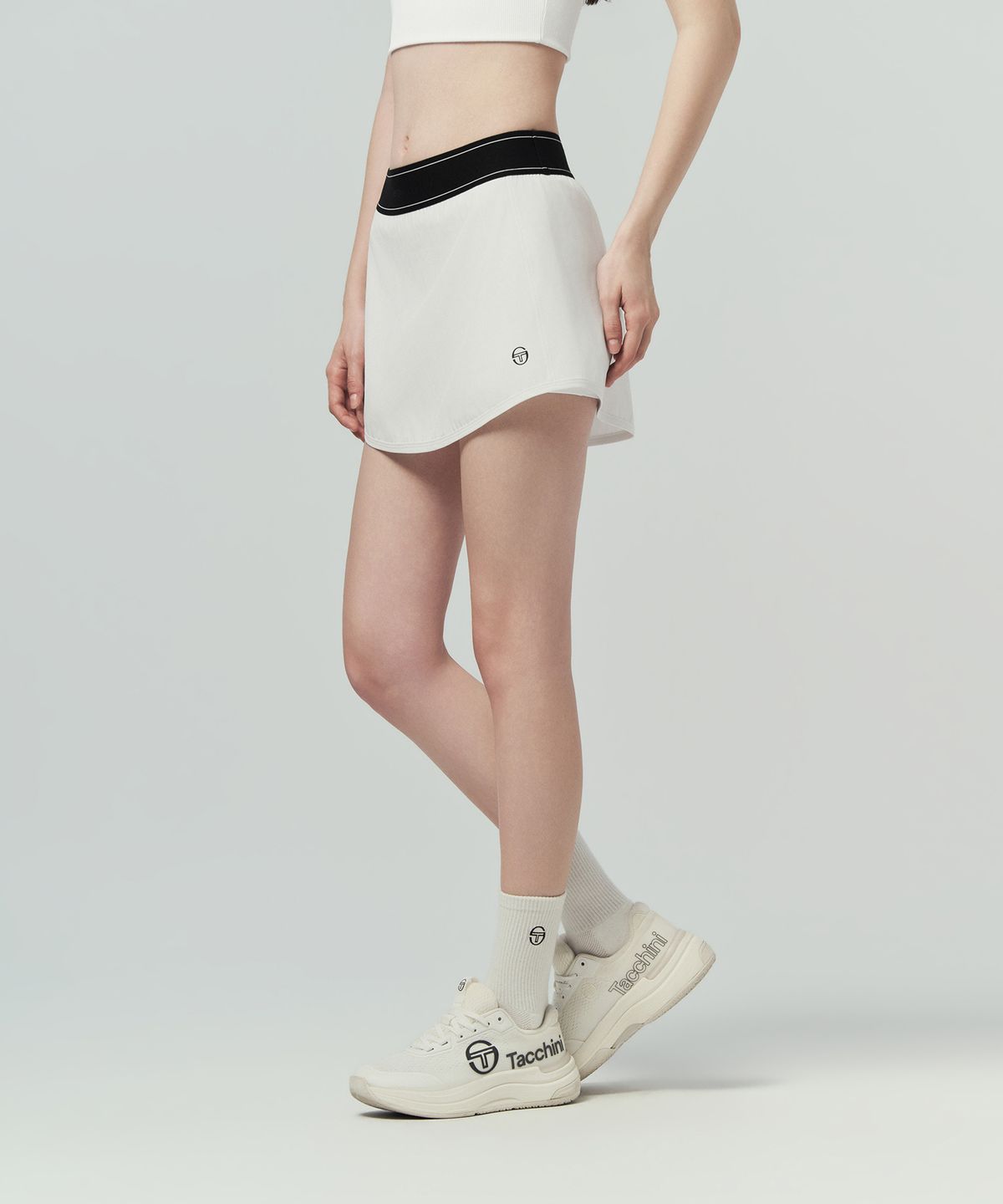 세르지오 타키니(SERGIO TACCHINI) W 경량 우븐 스커트 (White)
