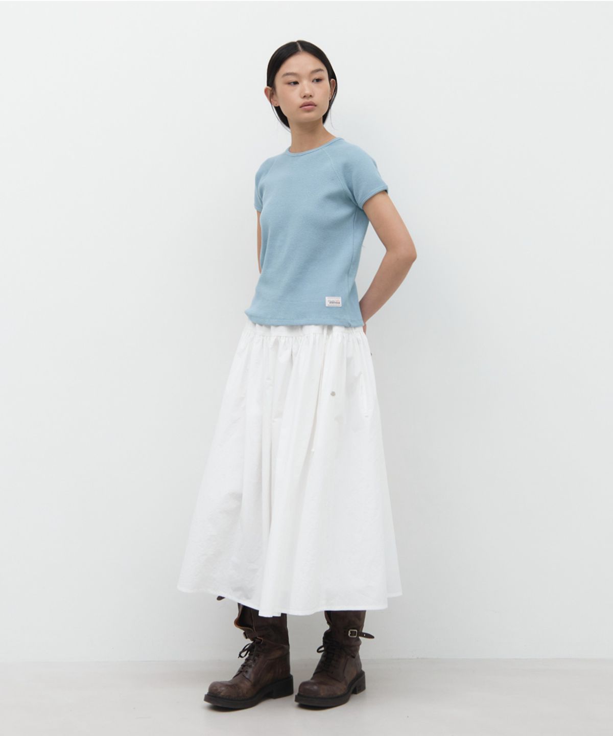 지비에이치 어패럴(GBH APPAREL) SIDE DRAWSTRING FLARE SKIRT / WHITE