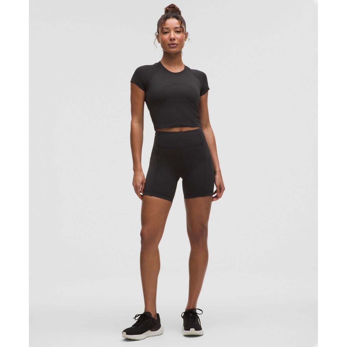 룰루레몬(LULULEMON) 스위프트 스피드 하이라이즈 쇼츠 6inch  BLK