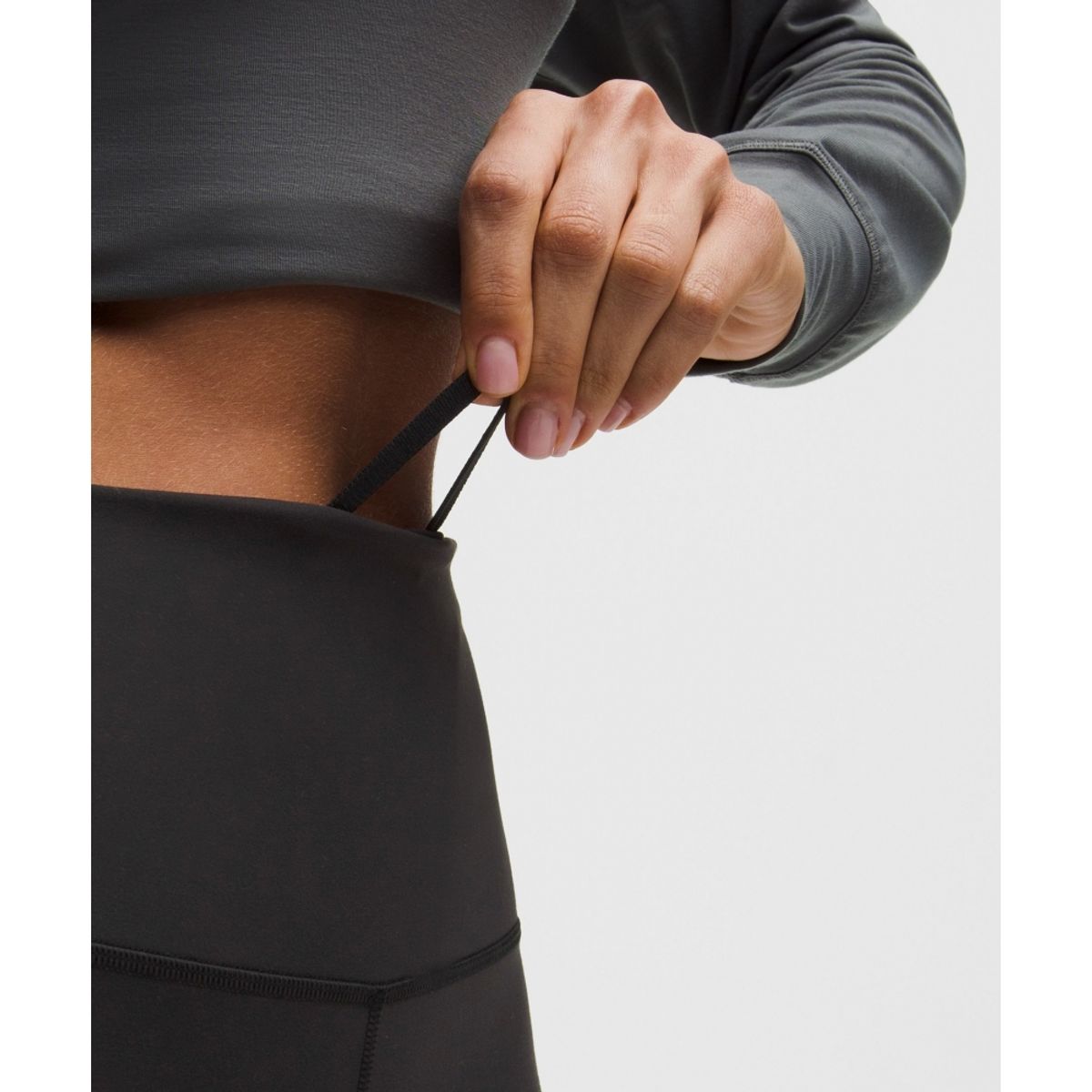 룰루레몬(LULULEMON) 원더 트레인 하이라이즈 쇼츠 2inch  BLK