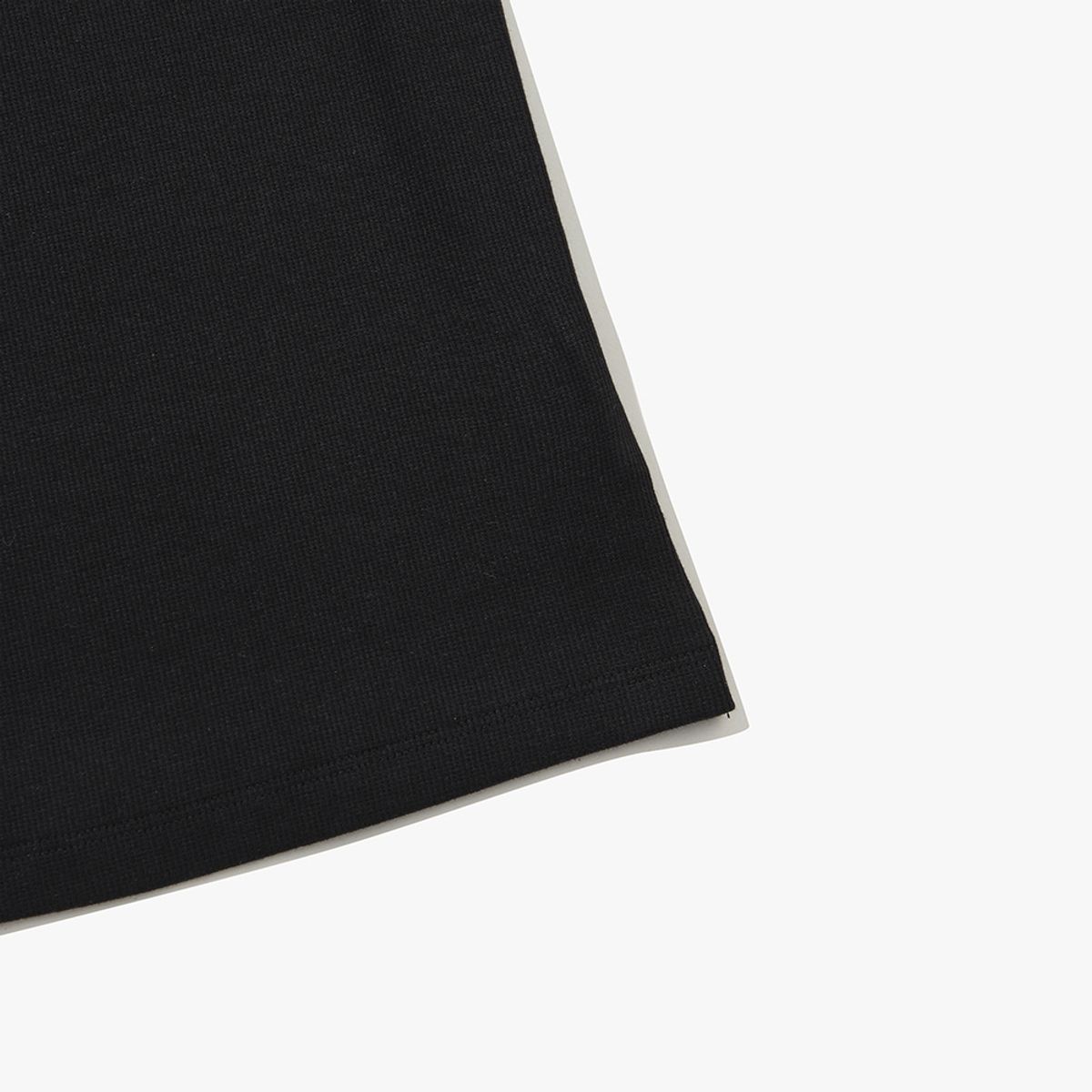 디아도라(diadora) 스퀘어넥 슬리브리스 BLACK