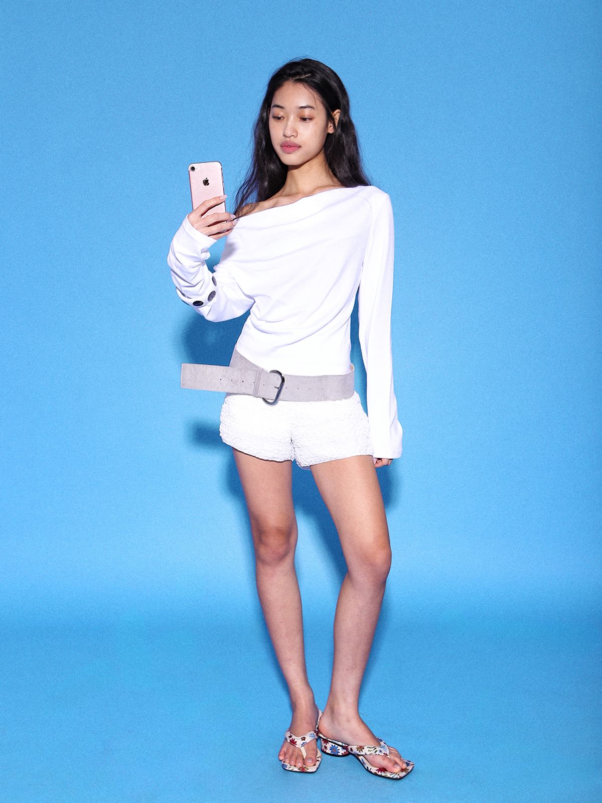 오운서(OWNSER) 선샤인 드레이프 오프숄더 티셔츠 (3 Colors)
