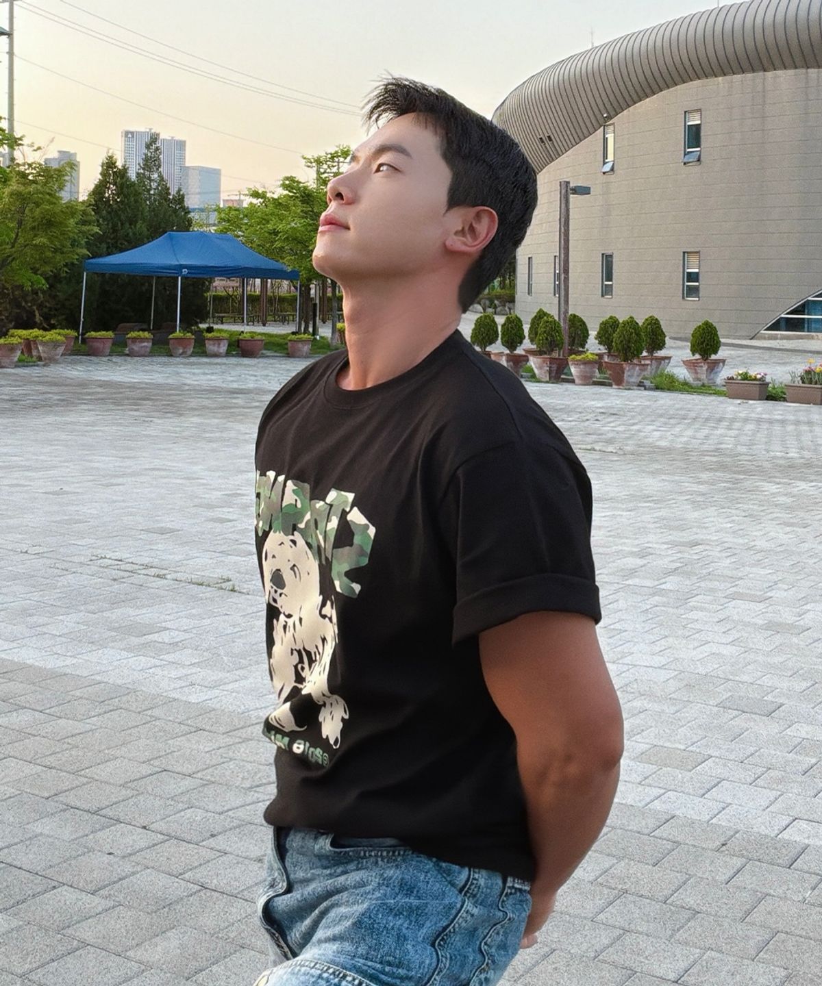 마하그리드(MAHAGRID) CAMO STRANGE PUPPY TEE BLACK(MG2GMMT500A)