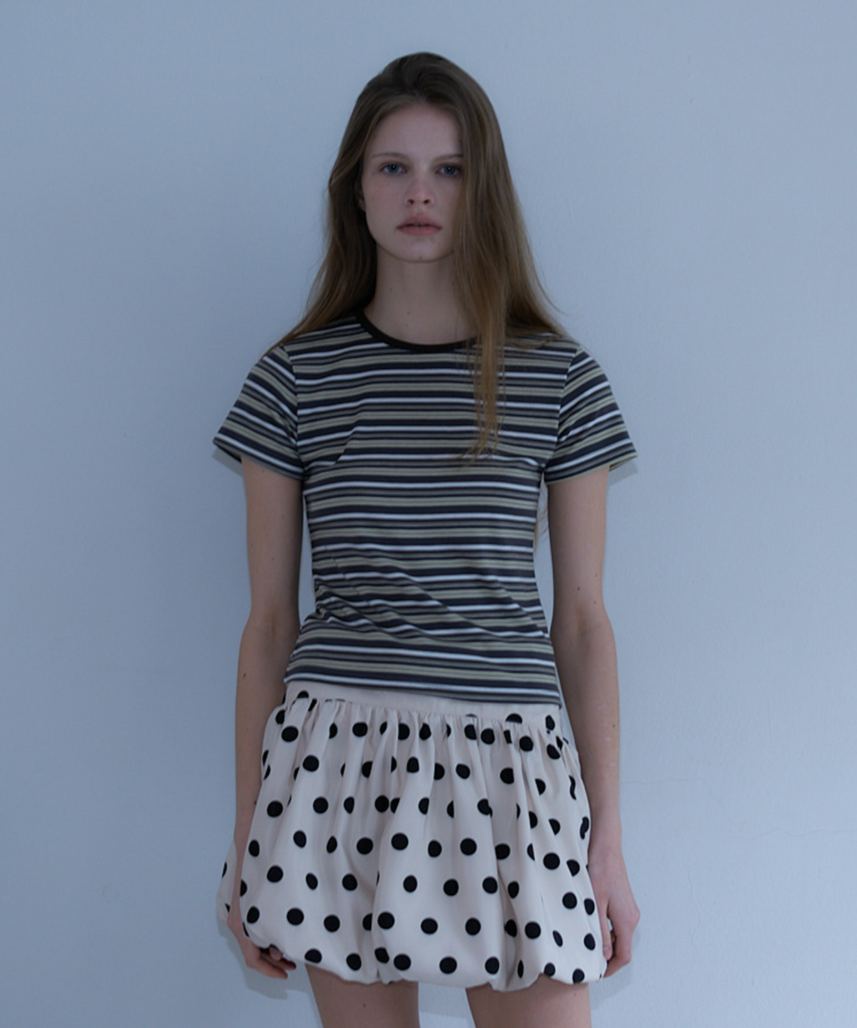 라티젠(LARTIGENT) L23 STRIPE SLIM T-SHIRT(CHARCOAL)