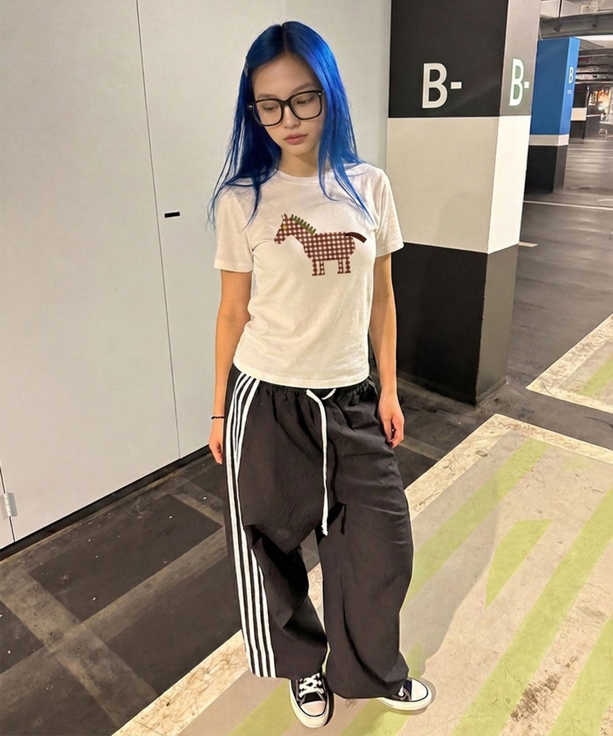 그레이버(GRAVER) [UNISEX]PAPER PONY 반팔티_3color