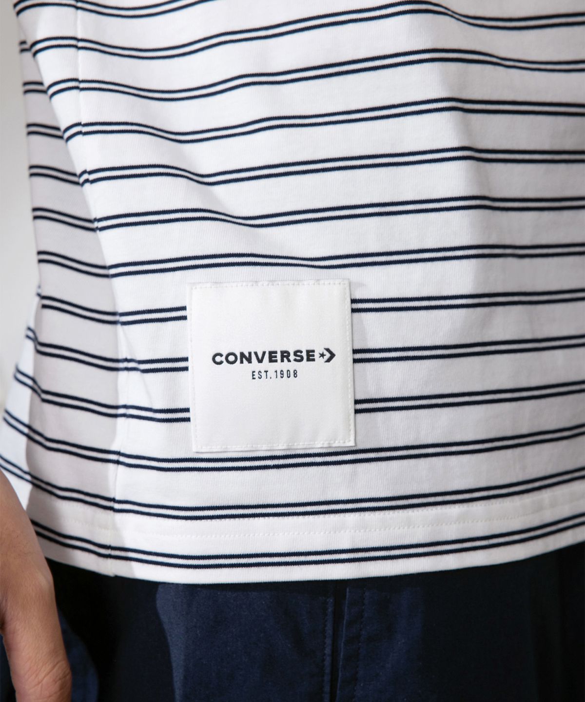 컨버스(CONVERSE) 스트라이프 로고 루즈 핏 티셔츠 에그렛 UCJ690-W2Y